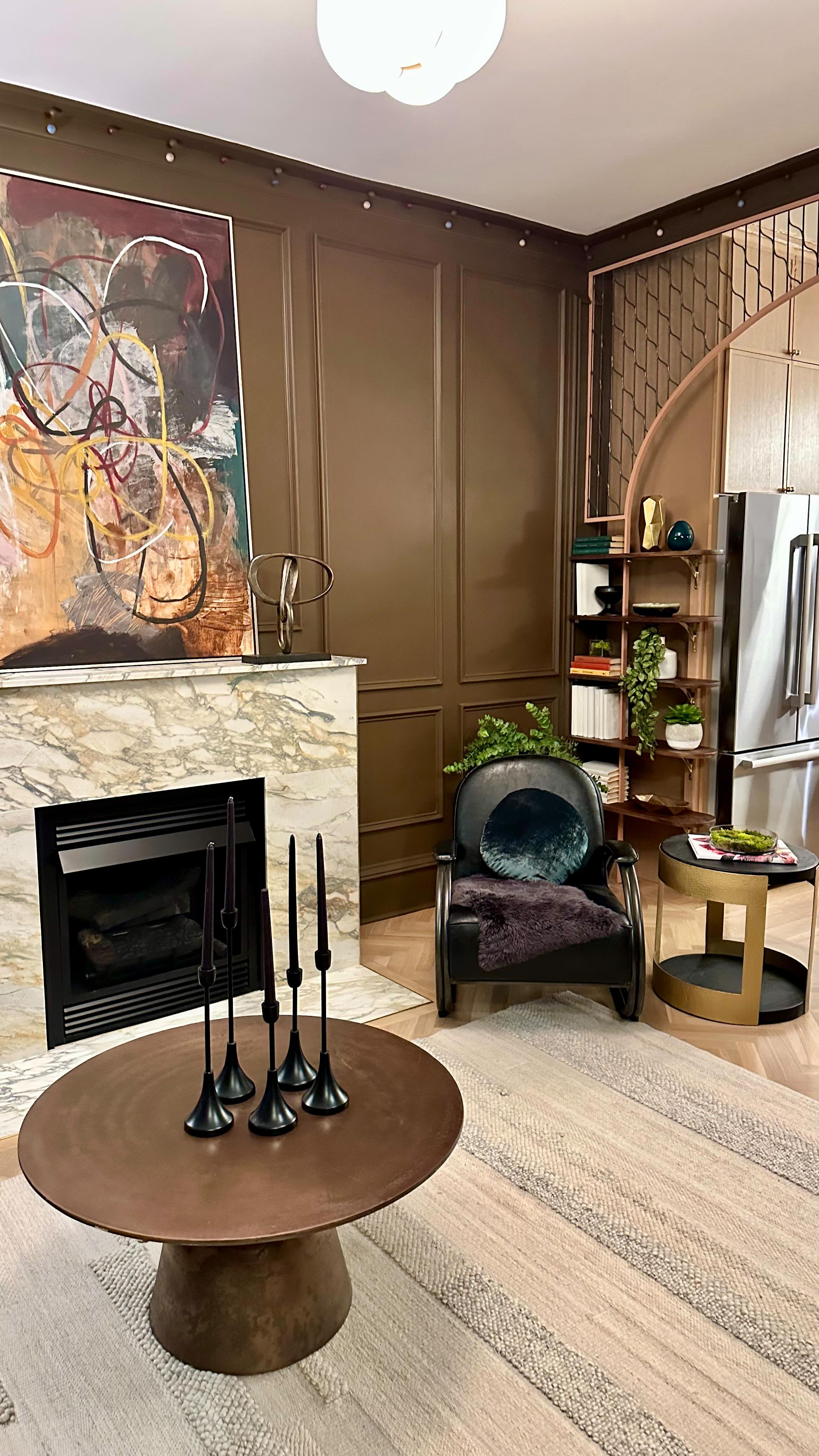 It’s all in the #details to make a space pop in listing photos + showings! #chicago #styling #staging #stagingworks