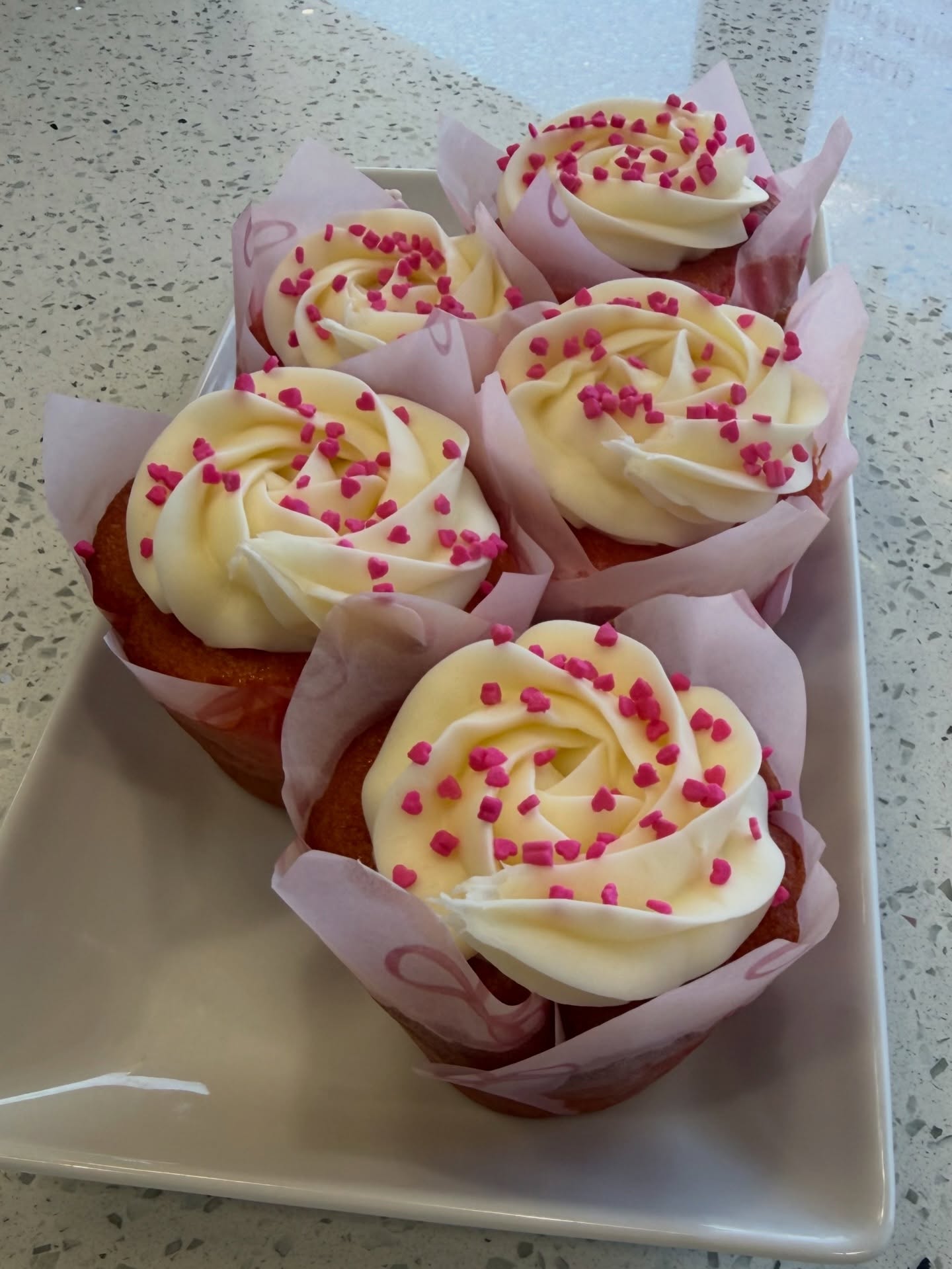 Love at first bite 💕 Valentine’s cupcakes are here and they’re baked with extra love.
#bakery #montgomerytx #cupcakes