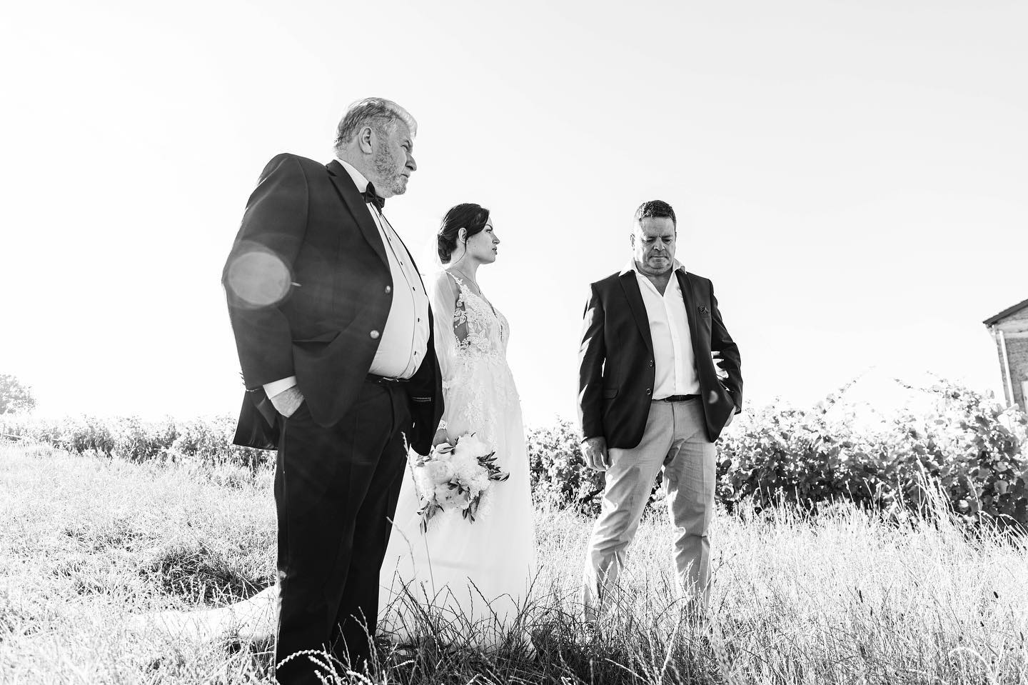 📸🌻
#mariage #wedding #love #deco #bride #weddingday #amour #weddingdress #bridetobe #couple #weddingplanner #robedemariee #lyon #photographelyon #weddinginspiration #france #fashion #mariagelyon #photography #weddingphotography #reportagespotlight #beaujolais #weddingphotographer #canon5dmarkiv #canon #photographemariage #reportage