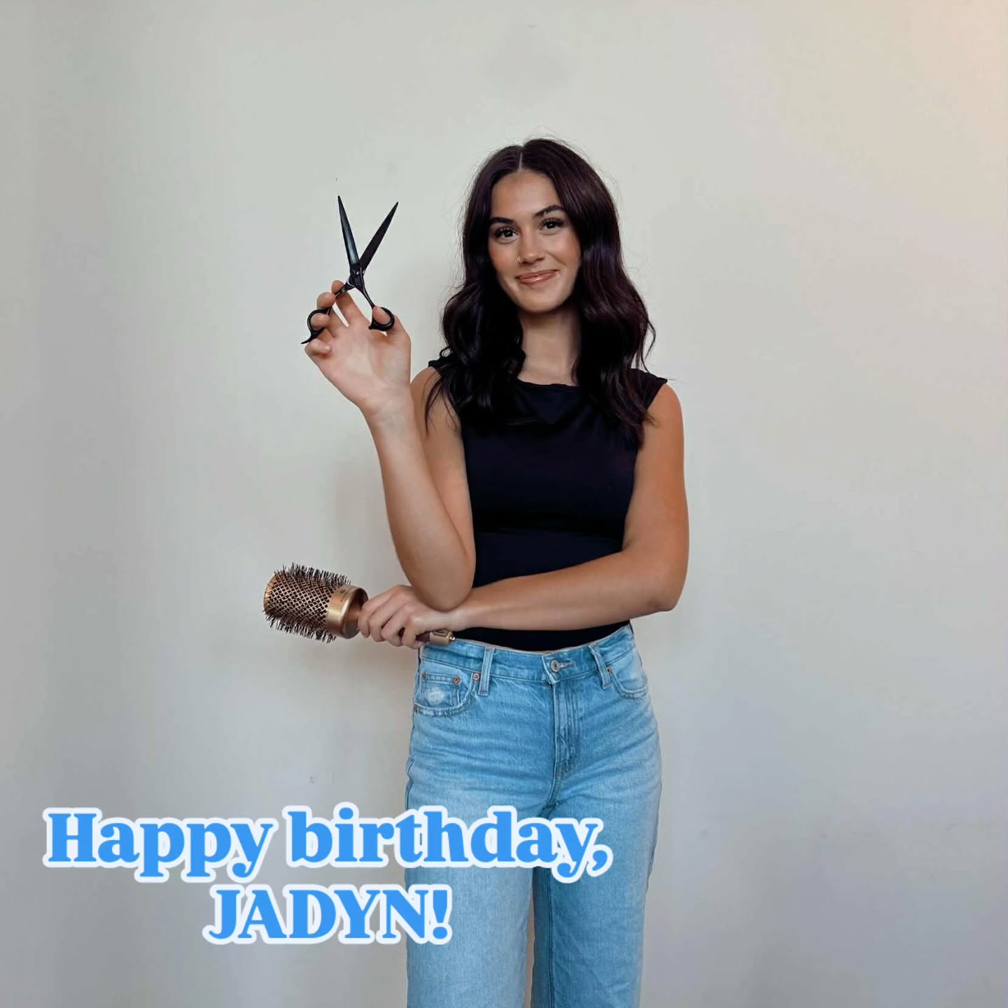 Happy birthday Jadyn!!!
We are so thankful to have you on our team and thankful that God has been so faithful through your life!
Jadyn is our newest stylist, but shes not at all new to Vista Belle Salon. Her and her family have been coming here for many years so watching her grow up, then pursue her passion for hair, and join us here at Vista Belle has been a blessing. She is talented and passionate about making women feel beautiful.
During the last few months of training and then working with clients she has learned to love curly hair, blondes and lived in color- but she really enjoys anything her clients ask.
We hope you have great birthday Jadyn!🎉🎉