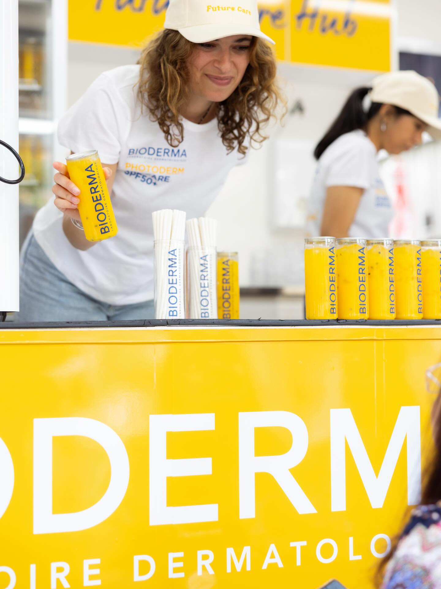 ☀️ Melbourne showed up. We delivered.
Outside the State Library of Victoria, the Bioderma Future Care Hub came to life with a bold, sun-smart activation that turned heads and quenched thirsts all day long.
Almost 2,500 cans served.
Almost a tonne of freshly squeezed juice poured.
One iconic Melbourne location.
From morning rush to afternoon glow, guests stopped by for refreshing mango juice moments while discovering Bioderma Photoderm SPF50+ protection that keeps up with real life, real sun, and real cities.
This is what modern brand activations look like: high foot traffic, seamless service, premium presentation, and an experience people actually remember.
Melbourne, you were unreal. ☀️🥭
Textbook Execution by the team at @the_createcompany
#Bioderma #BiodermaAustralia #FutureCareHub
#MelbourneEvents