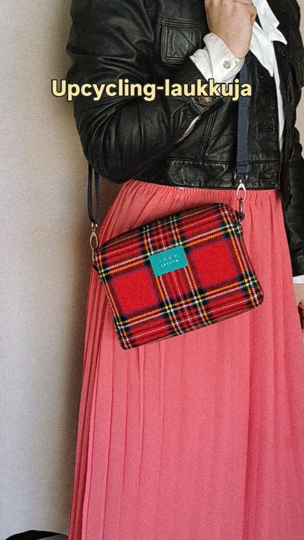 💘✨🪡 Uunituoreita laukkuja taas tarjolla!! 😍😍
Valmistettu poistotekstiileistä, joita Lounais-Suomen Jätehuolto on minulle ystävällisesti toimittanut. ♻️🫶
Myynnissä 👉 ingacecilia.com/kauppa
#taide #kotimaistakäsityötä #pienyrittäjä #kauneus