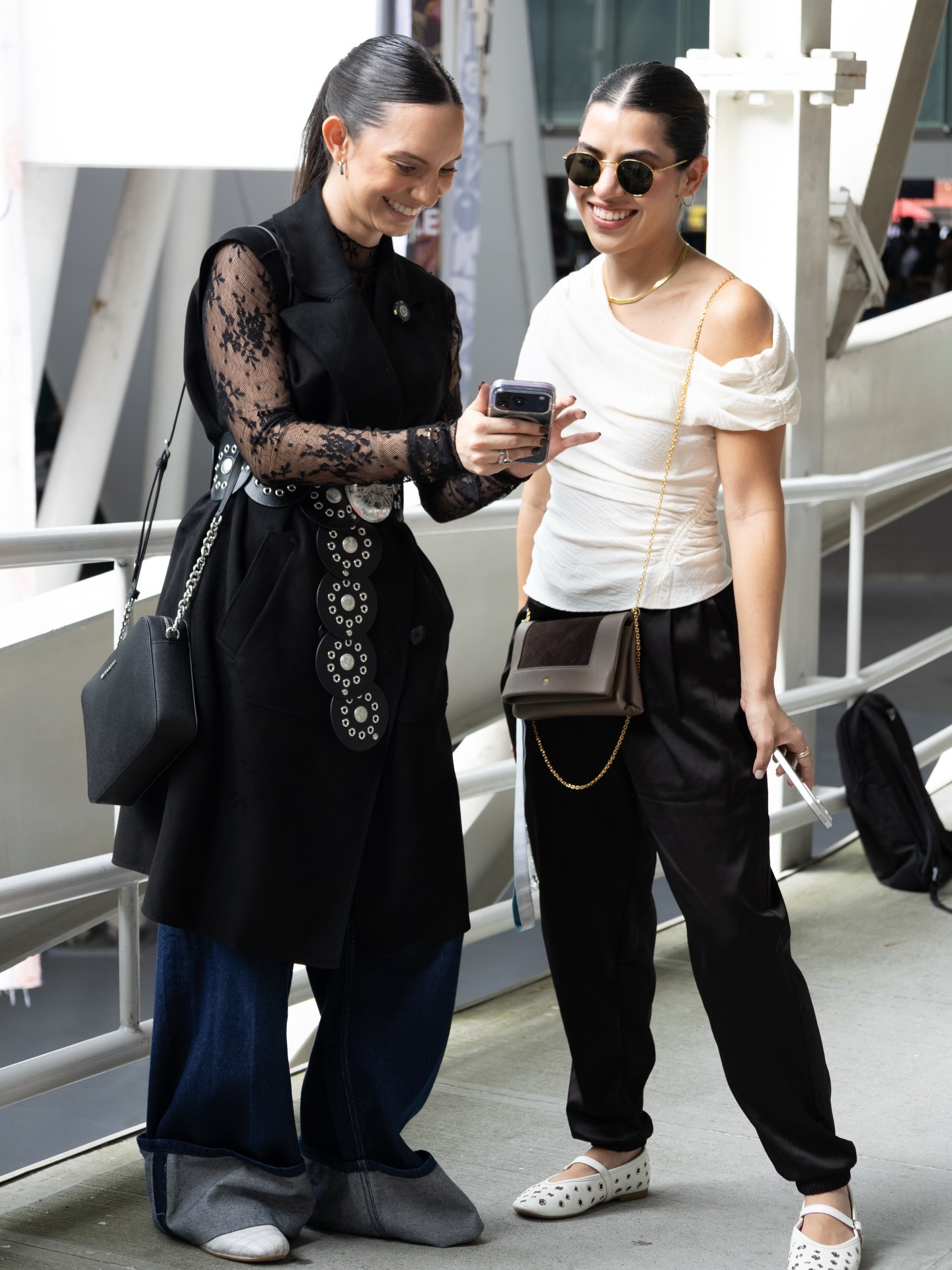 📌 @colombiatex_oficial
▪️Nota completa en Bloggaleriadearte.com
Si estuviste en Plaza Mayor, seguramente sentiste lo mismo que yo: los pasillos estaban a reventar.