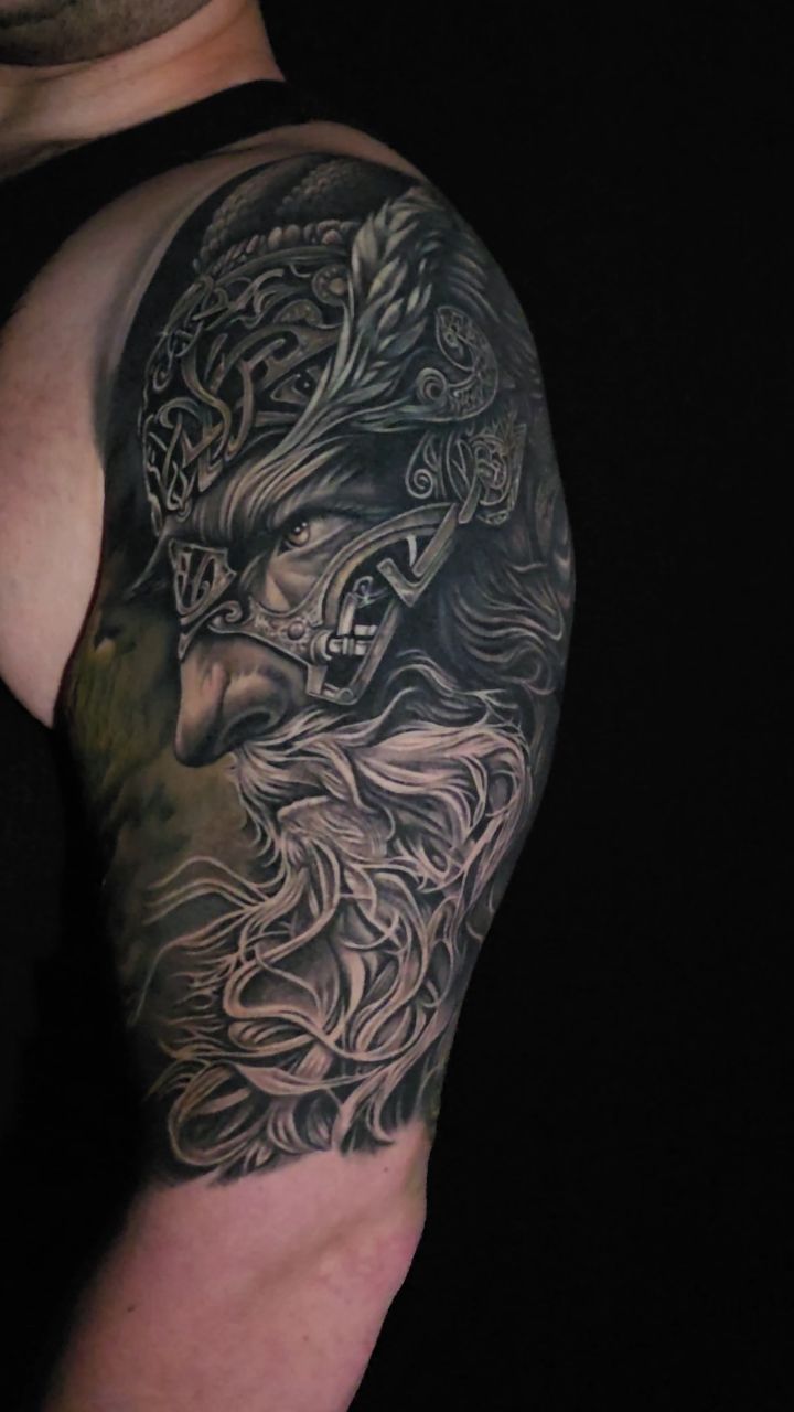 We lost count of how many hours this cover up took. I finally completed the inner bicep! On to the the other half!
.
.
.
.
.
#aybar813 #dcsocietyink #theinkgallery #tampatattooartist #pittsburghtattoo