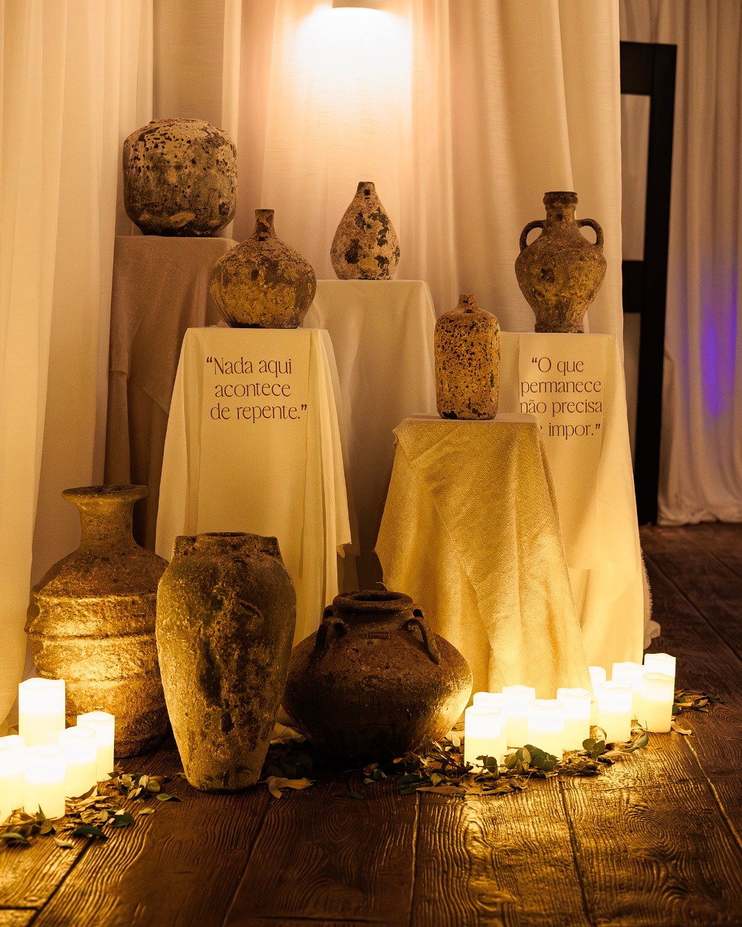 Uma noite para viver sabores, encontros e a delicadeza do tempo.
O CasaHall recebeu membros do Design Club para um jantar exclusivo em parceria com a Organne, inspirado por Saigon encontra Paris, um diálogo entre Vietnã e França em quatro tempos, criado no La Table @le.poulet.rouge.
Texturas, aromas e gestos pensados para despertar sensações.
Um encontro íntimo, onde cada detalhe encontrou seu lugar.
📸 @abdalaprodutora