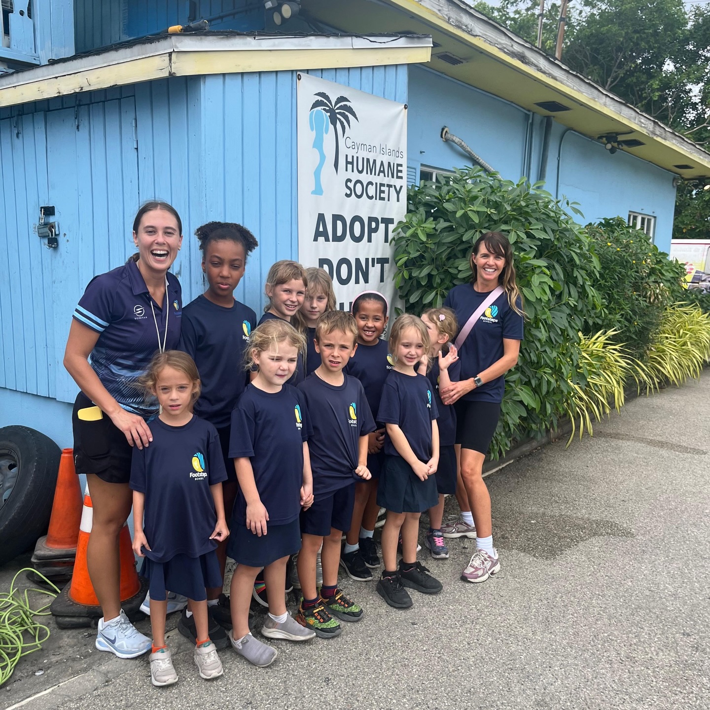 Our Community Helpers have been so busy this term helping our school, our local area and our island communities.
Beach clean up, puppy clean up and school clean up! A food drive for Meals on Wheels and kindness cards for friends. What should we do next? Comment below your ideas.
#communityhelpers #kindness #belonging