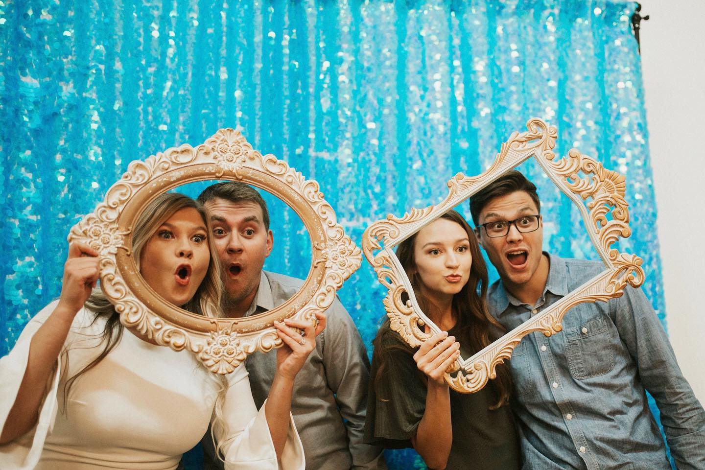 These light weight vintage frames make for the CUTEST props! Also how beautiful does our Unicorn backdrop look?