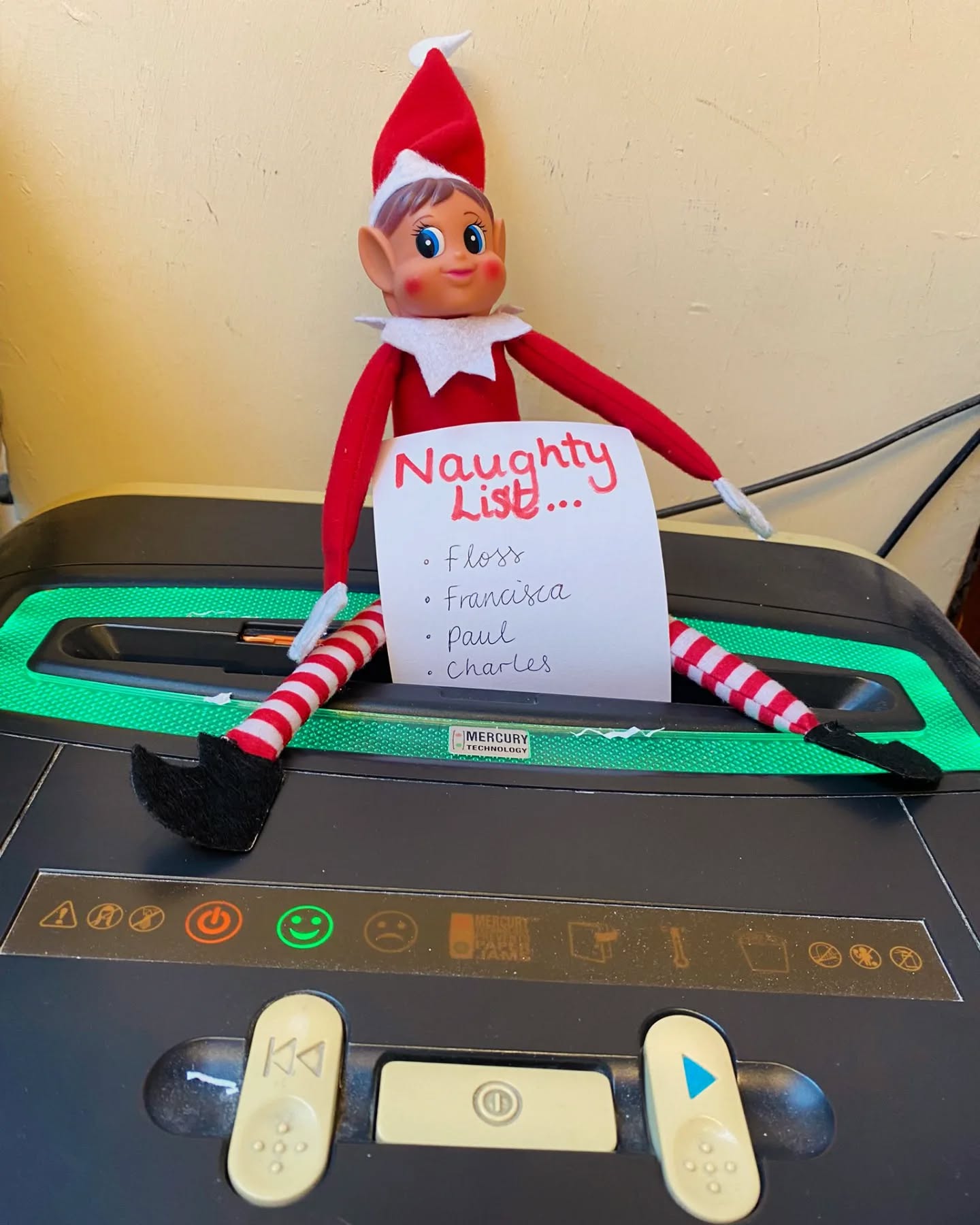 I guess Floss wasn't happy with the list he was put on this year 🧾😂