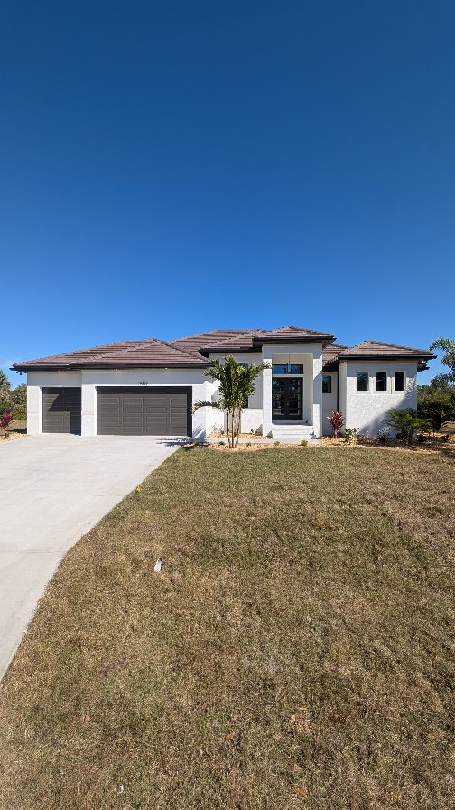 We just handed over the keys for this beauty...wait until you see the interior 😍
.
.
.
#qualityhomesofpc #qualitybuilt #over30yearsofqualitybuilding #swflcustomhomebuilder #customhomebuilder