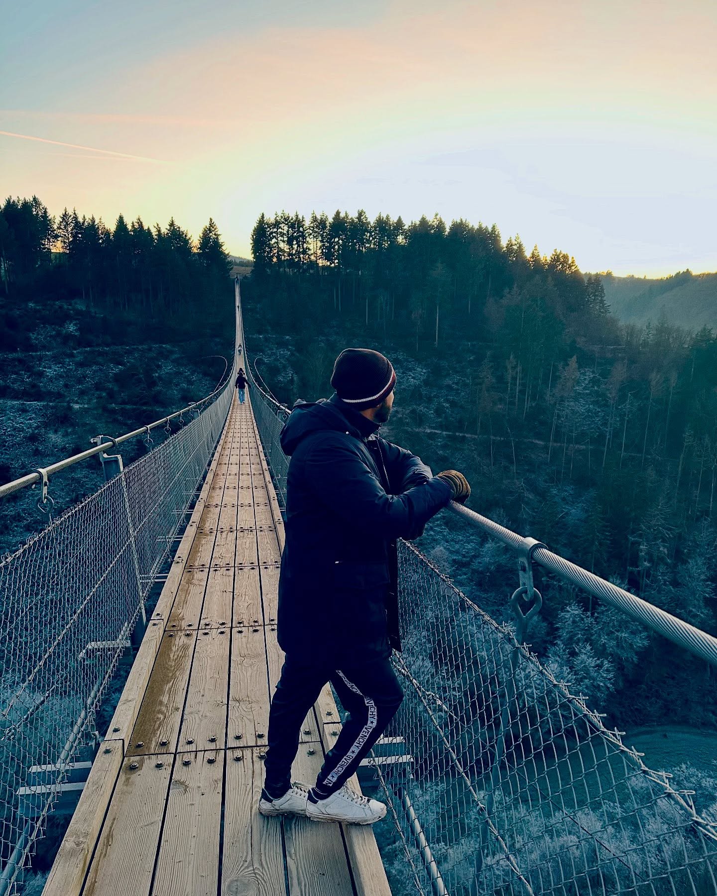 Not your average winter walk ❄️
📍Geierlay Suspension Bridge Germany
#germany #gierlay #bridge #hiking #winter #traveling #travel #travelgermany #nature #explore #exploregermany #visit #visitgermany🇩🇪 #adventure #thrill #germanytourism #germanytravel #hiddengems #deutschland #duitsland🇩🇪 #geierlaybrücke