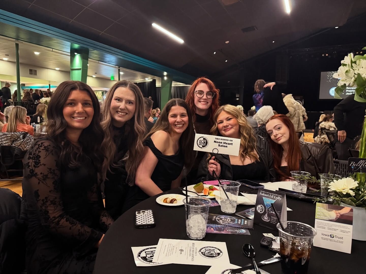 Best Local Hair Salon — CityView Best of 2025 🏆
This one hits different because you voted.
Our clients, friends, family, and community believed in us enough to go out of their way to cheer us on, and that means everything.
From the bottom of our hearts, thank you for making Neon Heart an award-winning salon.