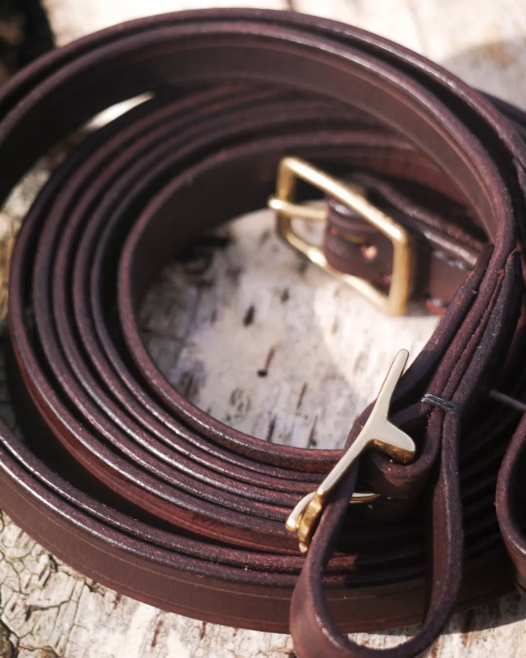 Benieuwd wat er allemaal al beschikbaar is van m'n collectie?
Ontdek het nu in mijn Etsy winkeltje 🎉
Je kan er onderandere ook deze teugels terugvinden 🤎💛 -VERKOCHT-
Hou zeker de komende periode de shop in de gaten want ik heb nog een hele boel leuke spulletjes die er op zullen verschijnen 👀
Tot snel!
www.etsy.com/shop/AtelierbyErica