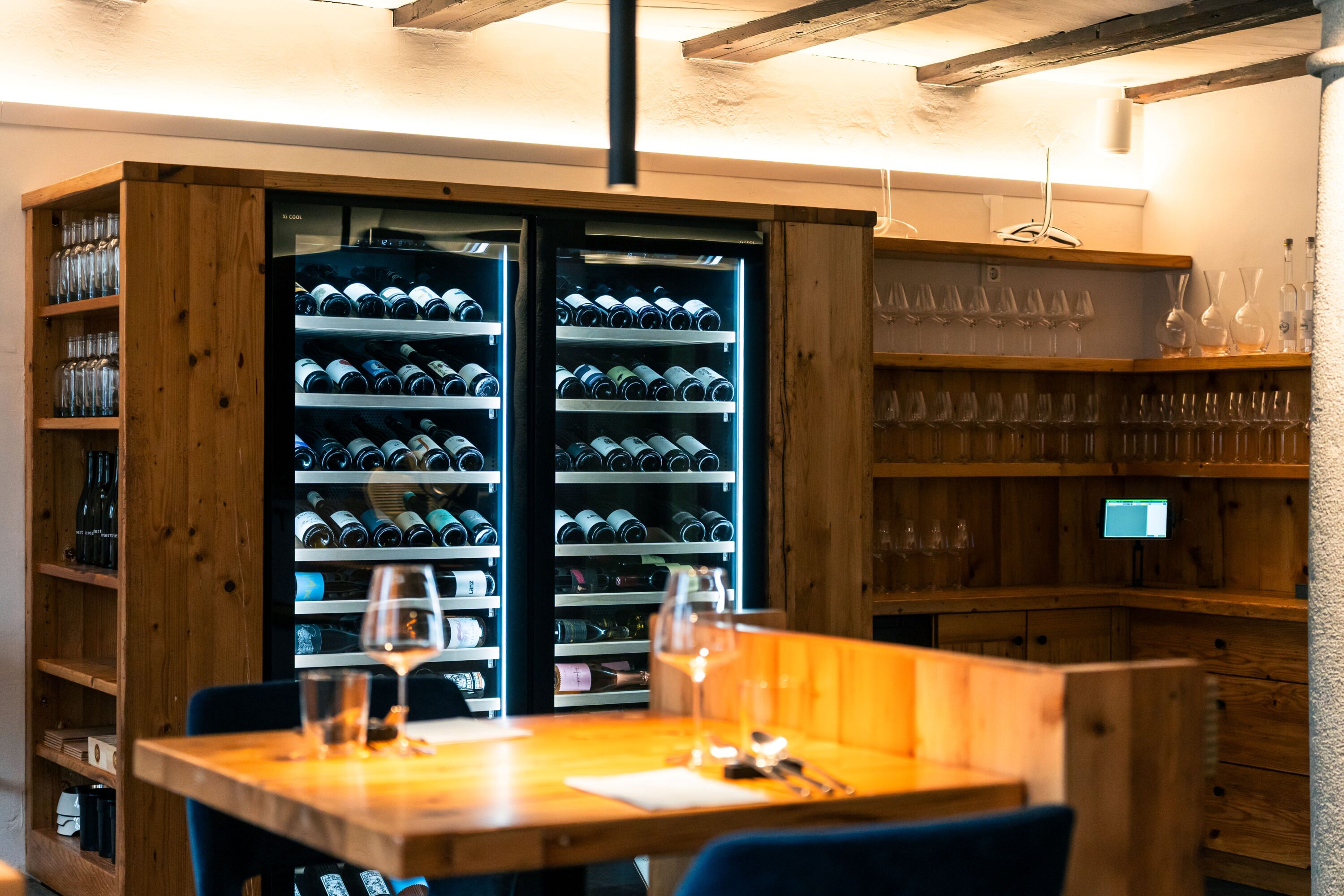 🍷 Unsere Weinkarte – sorgfältig ausgewählt!
Entdeckt ein wohl ausgesuchtes Angebot an Weinen – hier ist für jeden Geschmack etwas dabei!
Wenn du neugierig bist, kannst du auch online einen Blick auf unsere Weinkarte werfen! 💙🐇
.
.
.
#WeinGenuss #FoodAndWine #GrundZumAnstoßen #SorgfältigAusgewählt #ZeitFürDich #JetztVorbeischauen