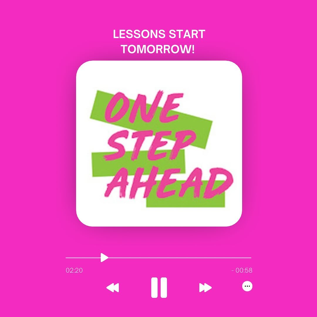 Lessons start again tomorrow! 😃
We hope you’ve all had a lovely Christmas & look forward to seeing everyone again this week 🎼
GROUP 1 Choir rehearsal is THIS Saturday 🎶 We will be trying the middle section of ‘What Is This Feeling’ from Wicked 🧙♀️ It’s been added to the playlist so please have a good listen through prior to rehearsal! 🎶