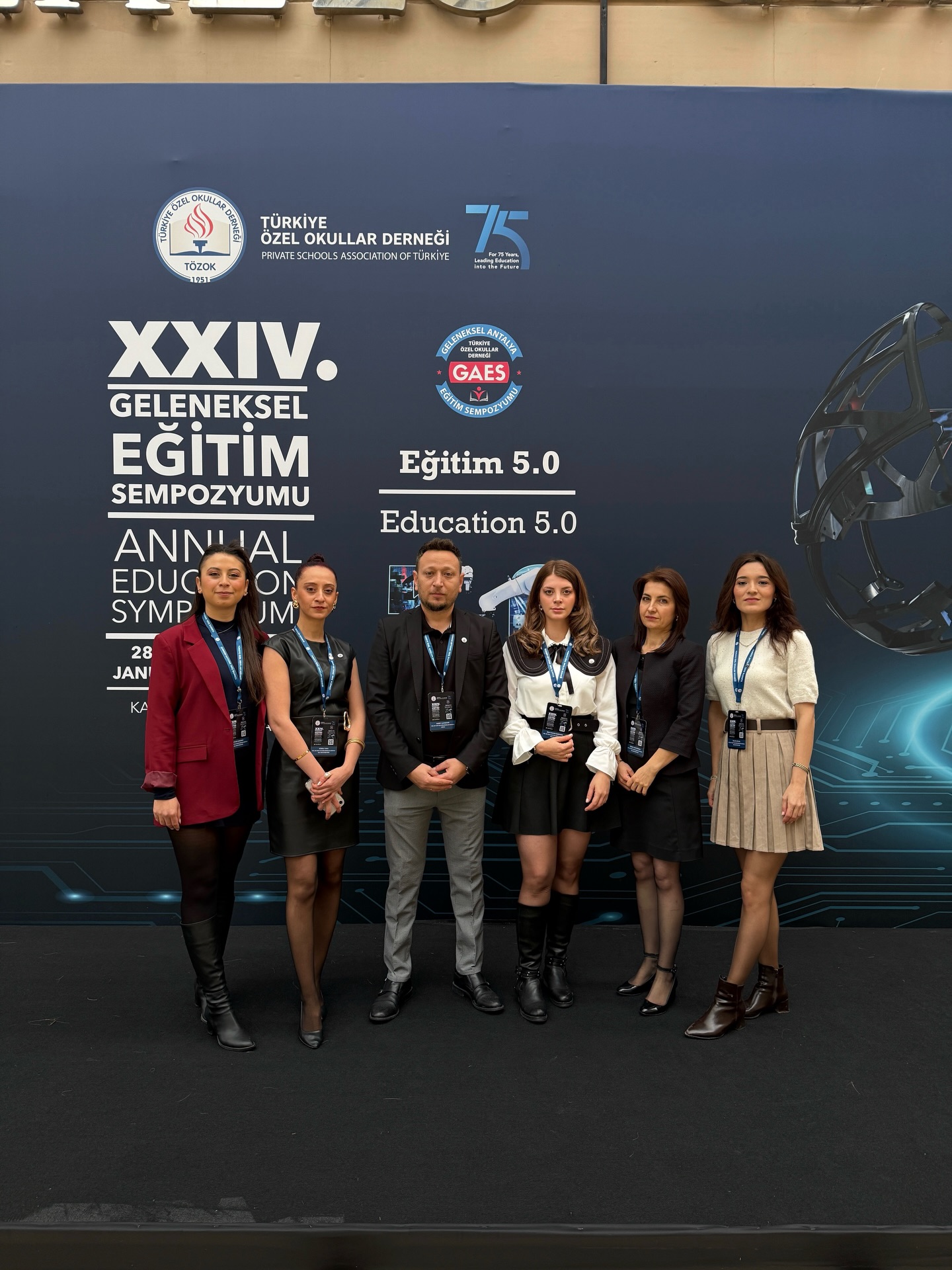 Öğrenen, gelişen, vizyonunu yenileyen bir ekip…
GMA ailesi olarak XXIV. Geleneksel Eğitim Sempozyumu’nda yerimizi aldık.
Daha iyisi için, çocuklarımızın geleceği için.