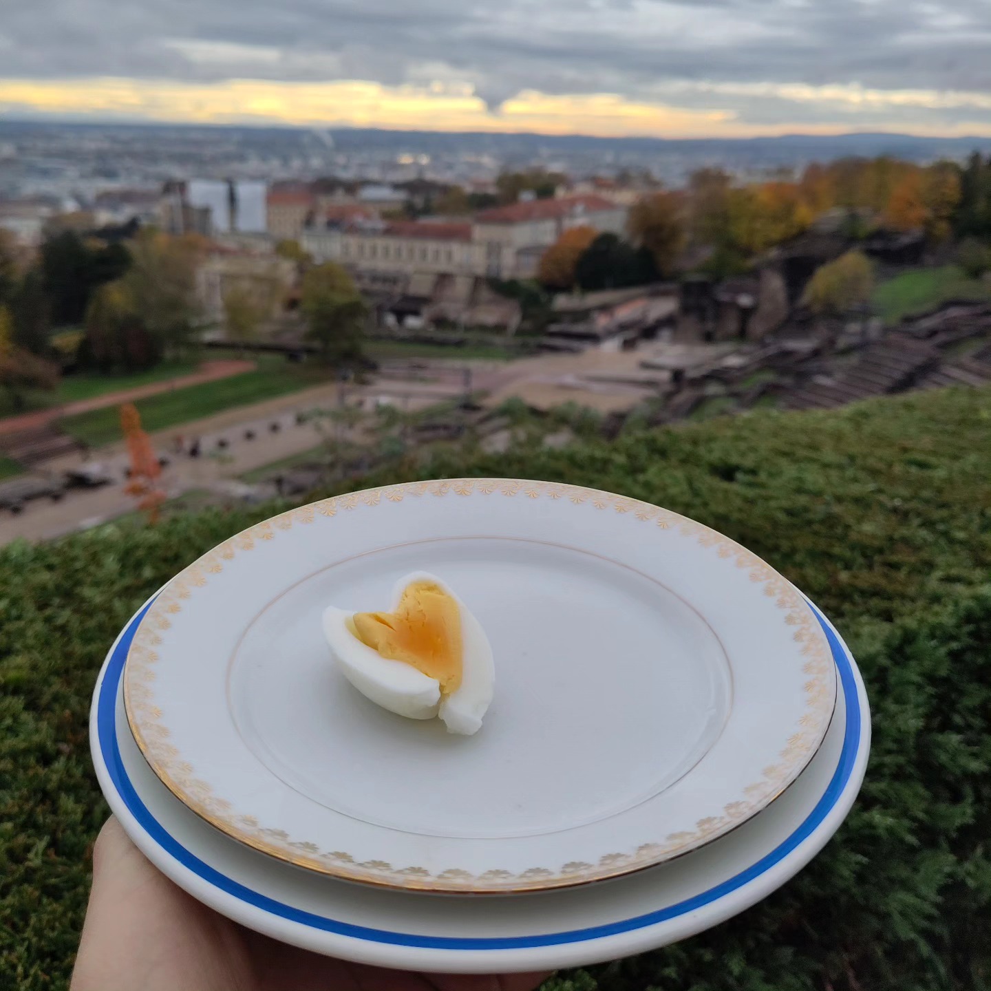 Un peu d'amour à la cantine...
Souvenirs de tournage de Une honnête femme, d'Emmanuel Mouret. Sortie bientôt....
#allnatural #onset #catering #foodpassion