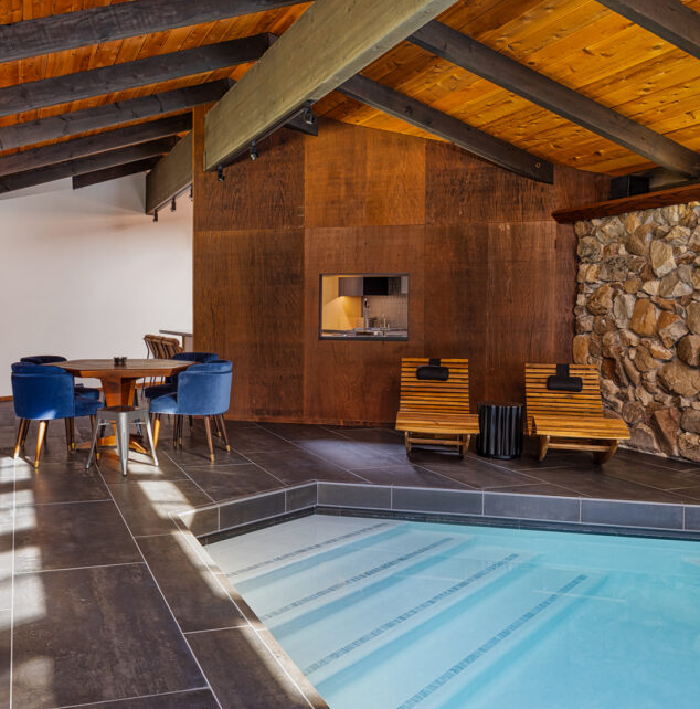 A indoor pool with a cozy feel 🌊🏠
This room has it all — porcelain tiles, natural stone feature walls, a custom ceramic backsplash, granite countertops, wood ceiling, and glass pool accents. So many elements that flow perfectly together, creating a space that you never wan to leave!
Designer: @anitamnbuild
Fabricator: Natural Stone Design Fabrication
General Contractor: @copebuilders