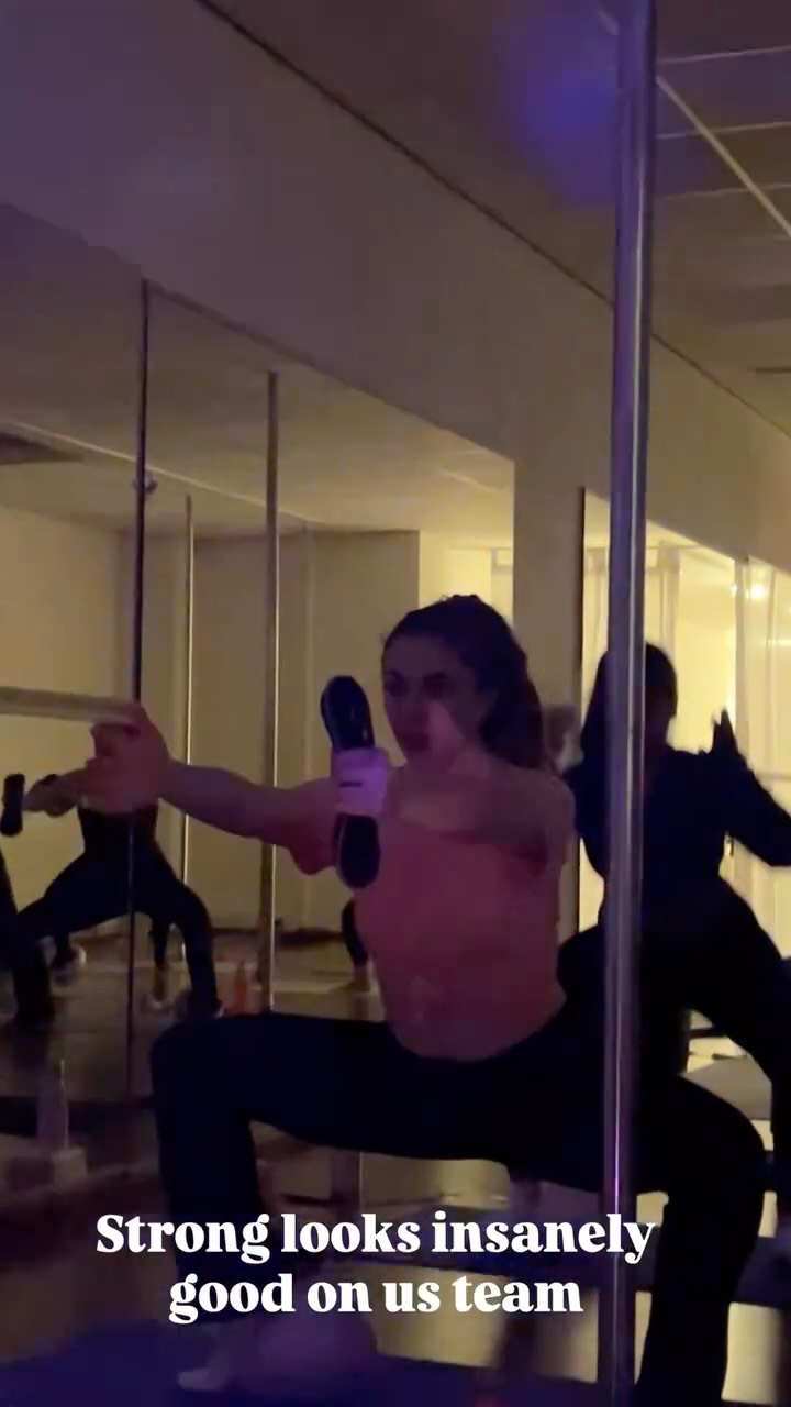 A shoutout to each and every one of you who shows up for herself, growing stronger with every move.
It’s getting hoooot in the Band’os Club 🌶️❤️🔥