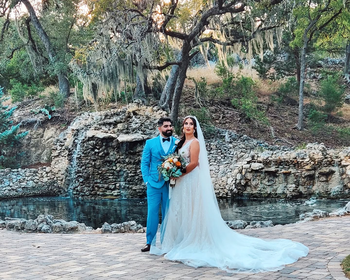 Ivan & Jazmin 🥂
💒Venue:@hiddenfallsevents
⚙️Coordinator:@faithful_plan
📸Photographer:@sarahpyo
🎥Videographer:@leonlovestories
🎶Band:@sonlatinoshowband
💐Florits:@flowersbybeverly
🍰Dessert:@laikacheesecakes
📷Photo Booth:@mbpphotobooth
🍭Cotton Candy Machine: Mariposa Lane