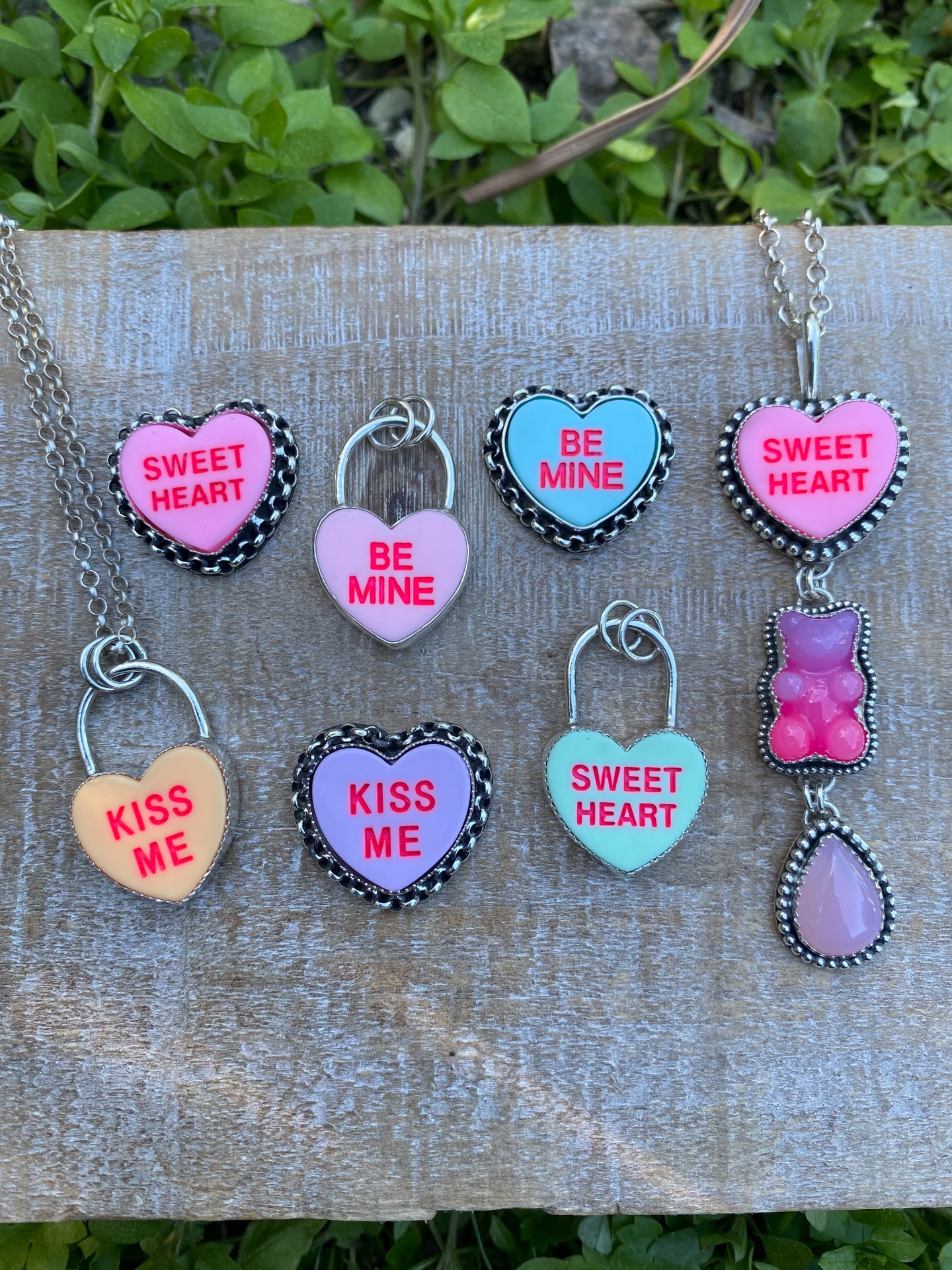 A little something that you deserve
💕🧁🍬✨🍭🍰 Sweetheart necklace pendants & made to size rings available Friday 2/6 @ 8 pm EST.
.
#valentinesday #sterlingsilverjewelry #sweettooth #handmade #silversmith