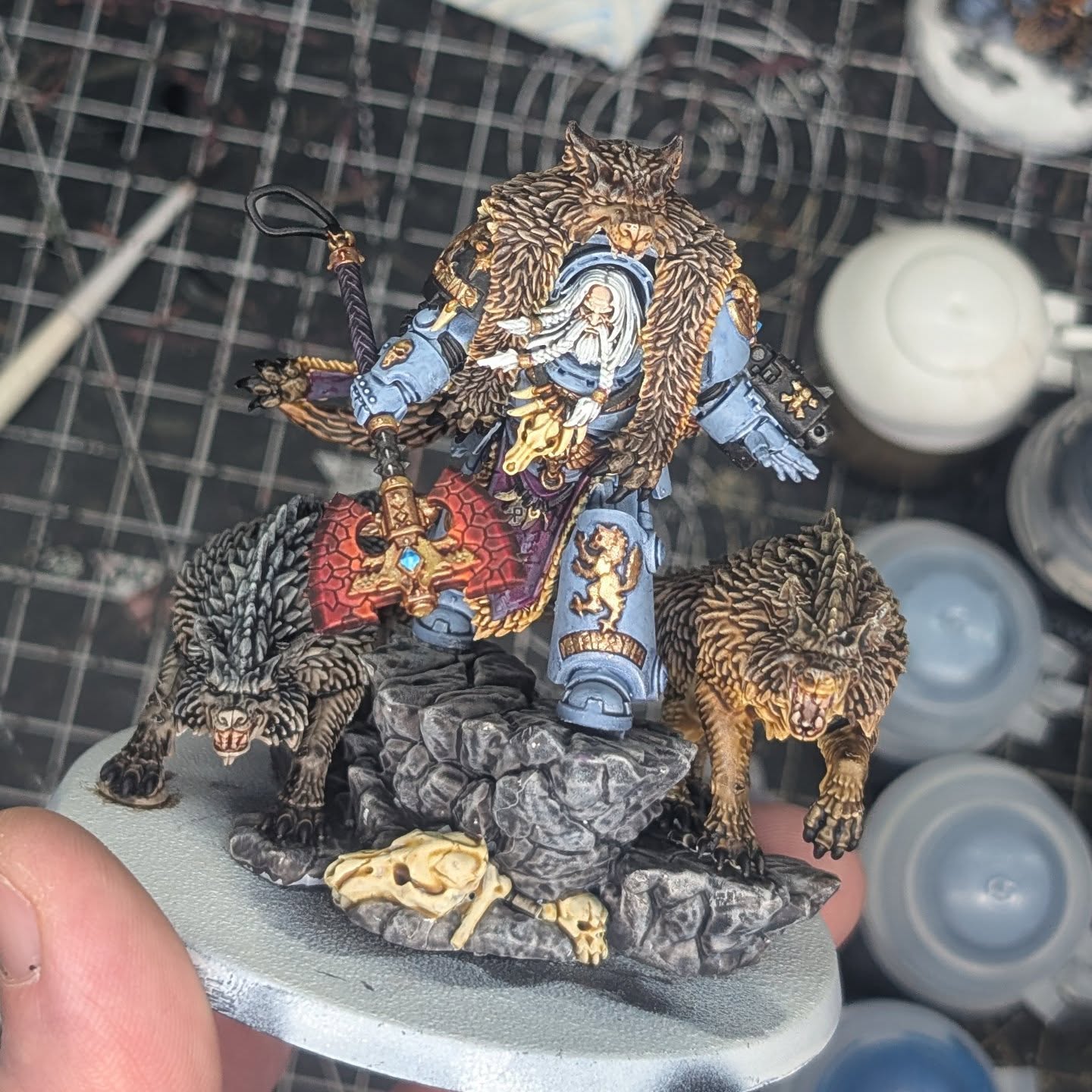 I wonder how it feels to stand at the side of someone who is wearing your brother's skin. Not cool, I imagine. Haven't worked on the basing yet as I'm a little unsure how to make a realistic snowy environment, but you better believe I'll do it at some point