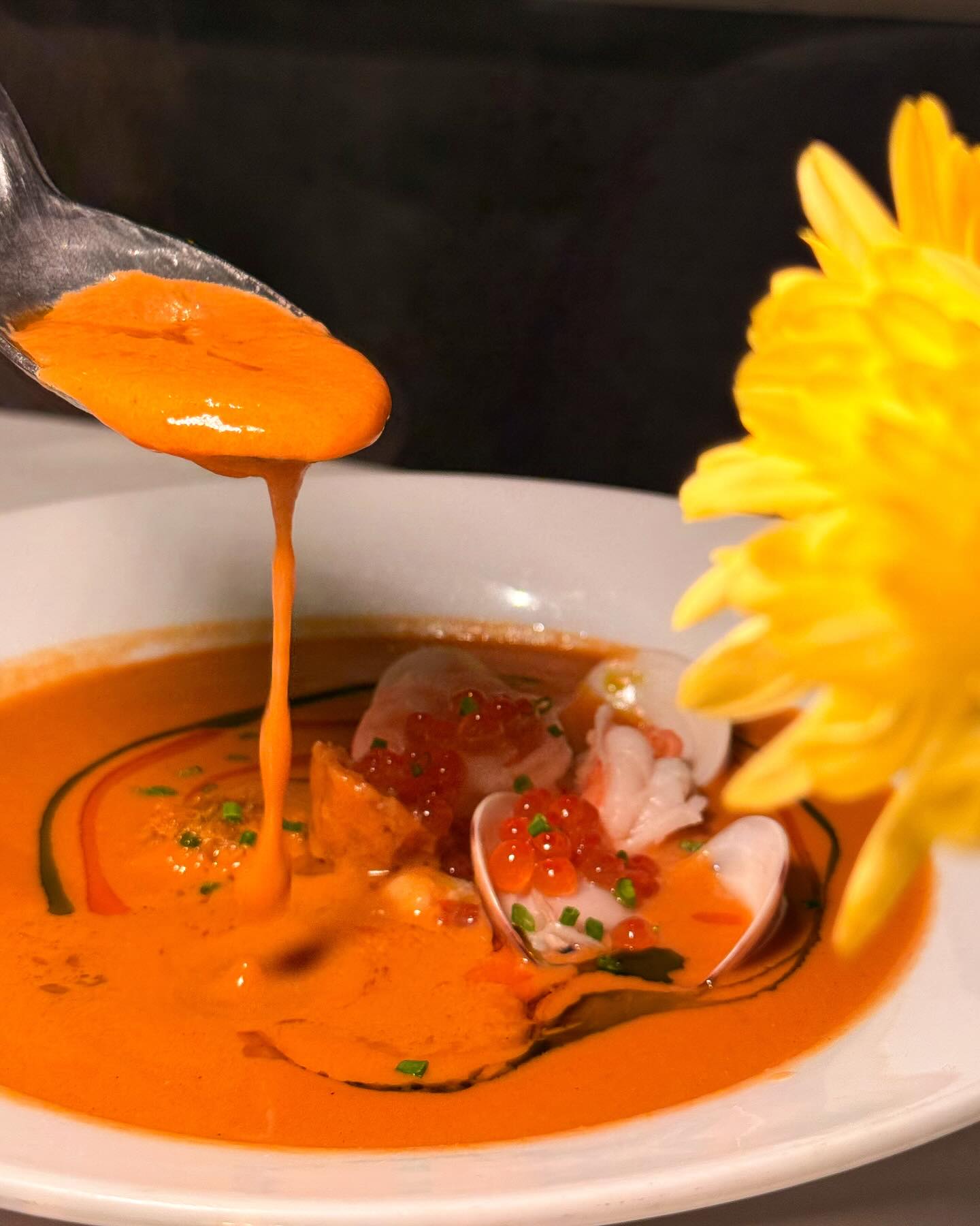 While fine-tuning a new dish featuring tiger prawns, David was left with a surplus of prawn heads. He knew better than to waste all that taste.
A blitz and some experienced refinements later, the result is a velvety, luscious and intensely flavoured shrimp and crab bisque – the kind you think about after savouring the last spoonful even while there are other dishes on the table.
And yes, you should absolutely take a last swipe of the bowl with your finger.