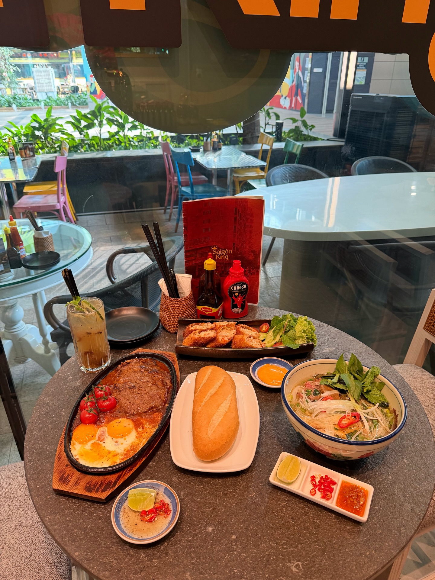 Authentic Vietnamese flavors in the heart of Singapore. ✨
From the melt-in-your-mouth Bò Né to our signature Phở Combo and crispy Seafood Spring Rolls—we bring the best of Saigon to your table.
Lunch or dinner? We’re ready for you! 😋
📍Saigon King
26 Beach Rd # B1-19, South Beach Ave, 189768
Esplanade MRT Station, Exit F
#singaporefood #sgfoodie #sgeats #sgfood sgfoodstagram
