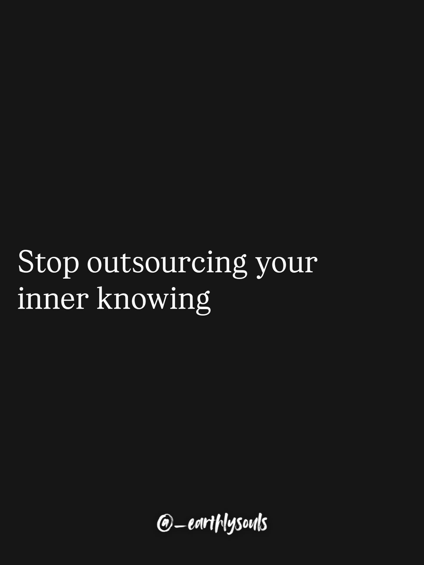 With so much going on in the world, whether you follow along, hear snippets, or dip in and out — REMEMBER to stop outsourcing your knowing.
Focus on your own inner world.
That clarity ripples into your home, your community, and the wider world.
The more people who become clear within,
the clearer this world becomes.
#power #goldcoast #awareness #presence #relationships