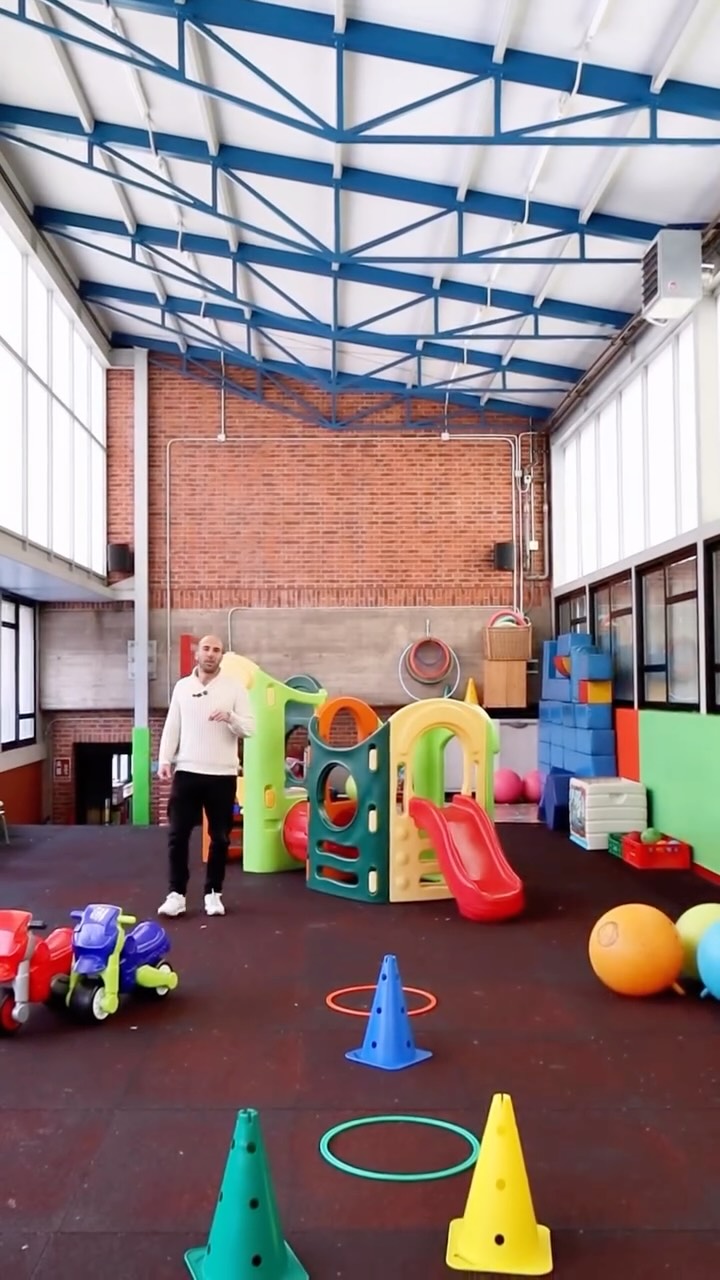 Hoy os enseñamos las amplias instalaciones con las que contamos para nuestras campas urbanos multideporte.
Múltiples espacios donde los más jóvenes despertarán su creatividad, confianza y fortalecerán su espíritu aventurero.
¡Elige tu fecha! Carnaval, Semana Santa o verano…
Ya podéis apuntaros en nuestra pagina web www.sprintem.com
#burgos #campas #vacaciones #sprintem #niños