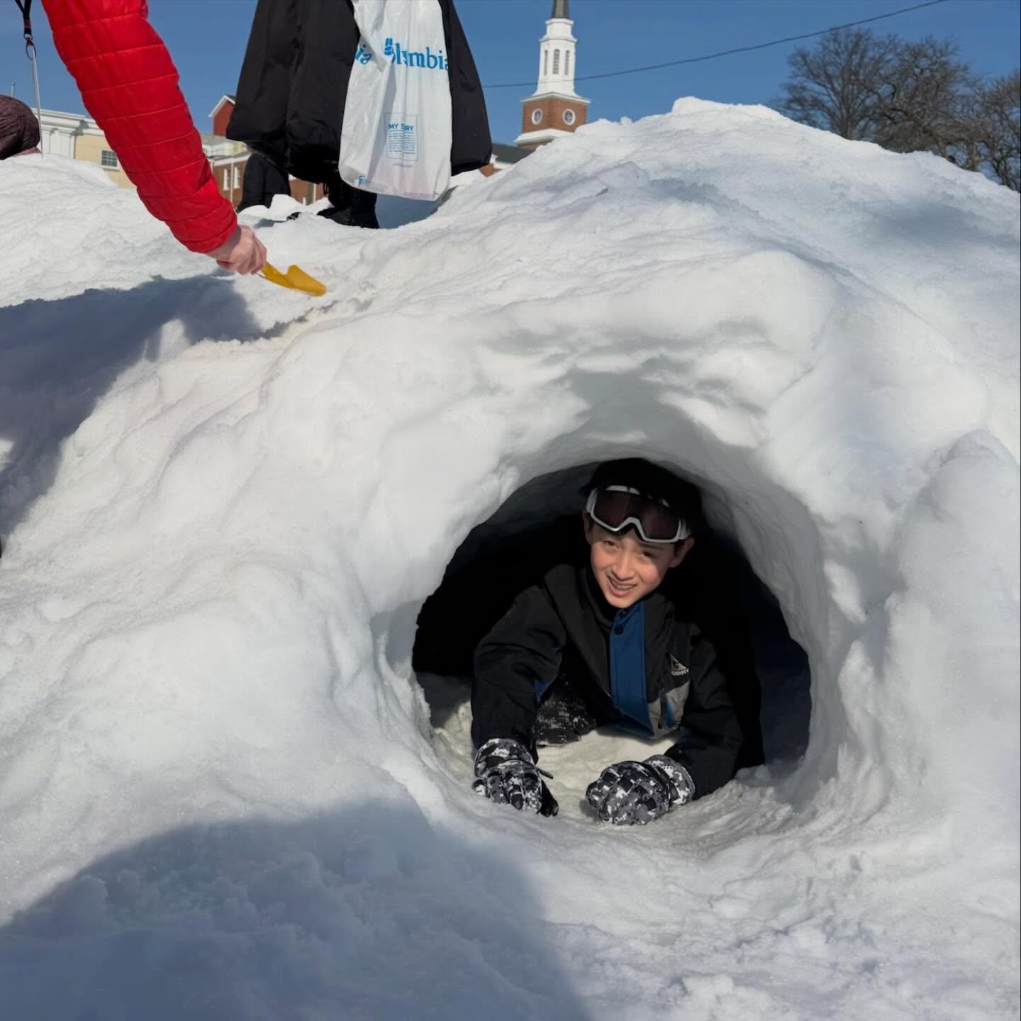 We’re so glad to be back at school—even with a little (or a lot) of snow and ice still hanging around! Turns out, lingering winter makes the best playground: igloos, sliding hills, and the occasional full-body snow burial included. Proof that a little cold and ice can’t stop the fun. ❄️💙
#alexandriavirginia #snowice #classicalchristianschool #snowday