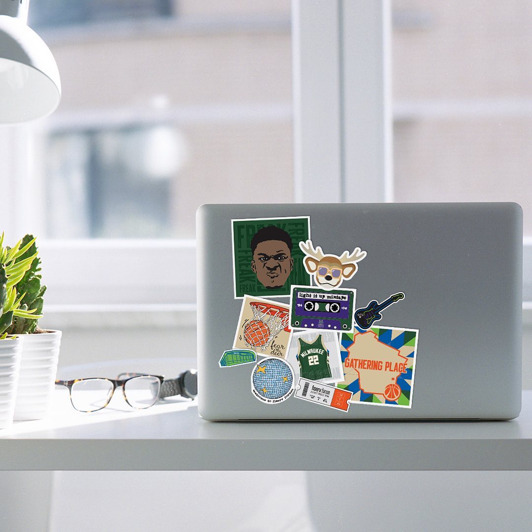Some custom stickers make every laptop a little better.
.
.
.
#stickers #graphicdesign #graphicdesigner #stickerartist #milwaukee #milwaukeebucks #bucks #fiservforum #design #designer #illustration