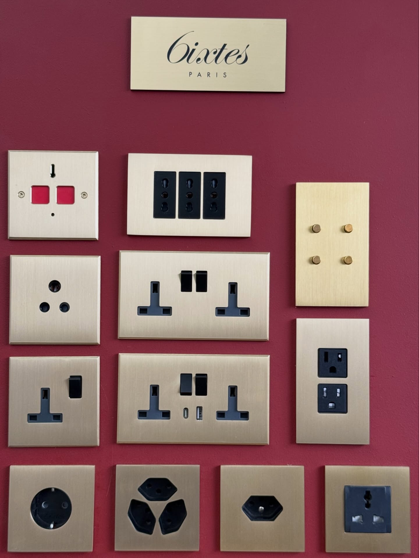 Whether you live in France, Switzerland, Italy, Saudi Arabia, or now in the United States, Maison 6ixtes Paris stands by you for every project 🌃
#switches #decoration #interiordesign
#interiordecor #craftmanship