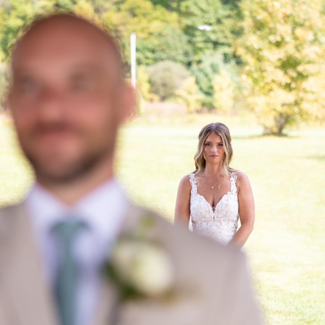 Bridal waves for the perfect, timeless look on your big day!✨
#OttawaBridalHair
#OttawaHairstylist
#OttawaBridalStylist
#OttawaWeddings
#OttawaHairArtist
#OttawaBridalBeauty
#OttawaWeddingHair
#BridalHairOttawa
#OttawaBrides
#OttawaWeddingStyle