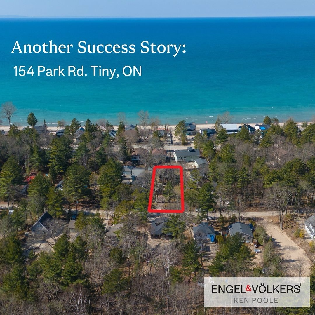 Recently this beauty SOLD FIRM 🙌
The Tiny Beaches market is a complex one these days.
Despite several buyers/Realtors trying to tell us that we were listed “too high”, we conditionally sold relatively quickly! 😮
Unfortunately, the first conditional deal did not come together as the tentative buyers could not sell their property 😔
We then acted quickly, pivoting to some different marketing tools and RE-sold the home conditionally within just 3 days 💪
Just a few days later, the home was sold FIRM for 98% of asking!!! …so much for being “too high”… 😉
We are SO happy for the Seller - she put in a TON of hard work to be ready to sell!!
Now she is moving on to her next adventure and a new owner can enjoy this beautiful spot 😍
Special thanks to @staginglifeisfun & @natkay.ca for helping to show this home to its max potential!