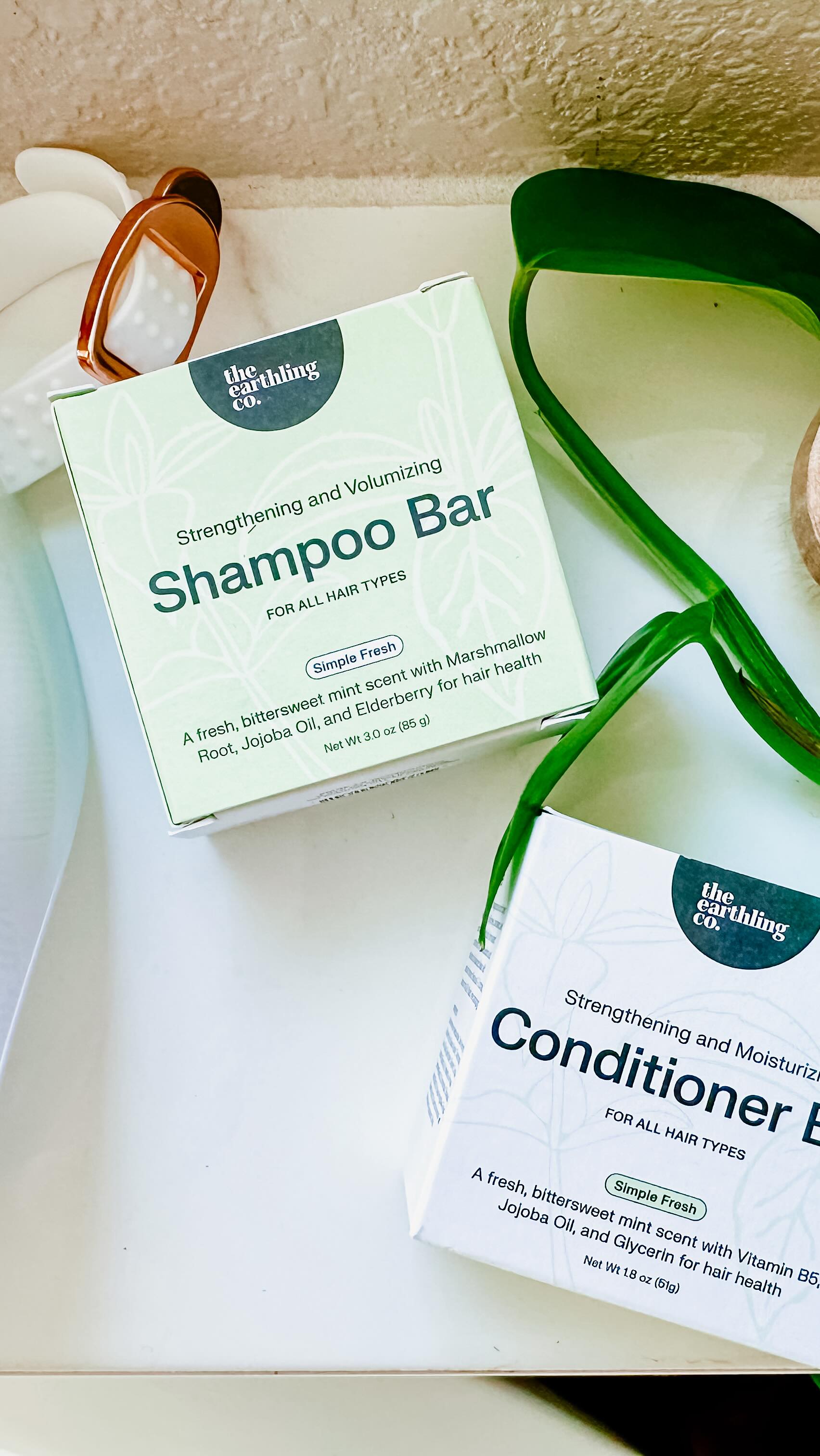 I’m focused on an inside out health journey this year and being intentional with new habits. and @theearthlingco bar shampoo and conditioner has changed my daily well being routine.It’s free from sulfates, parabens, silicon and dies and made with non-toxic and natural ingredients that are a part of my quest to heal from the inside out this year.
They have simple travel cases, last up to the equivalent of two of my old products FULL bottles and have made my hair texture softer in just two weeks.
And, they smell good and are affordable. If you’re on the red light therapy, dry brushing, IR sauna, vibration plate, meditating and gratitude bandwagons too….what are you waiting for to try this next? I promise it won’t disappoint.
#texasmom #georgetowntx #georgetowntexas #sponsored #wellbeing