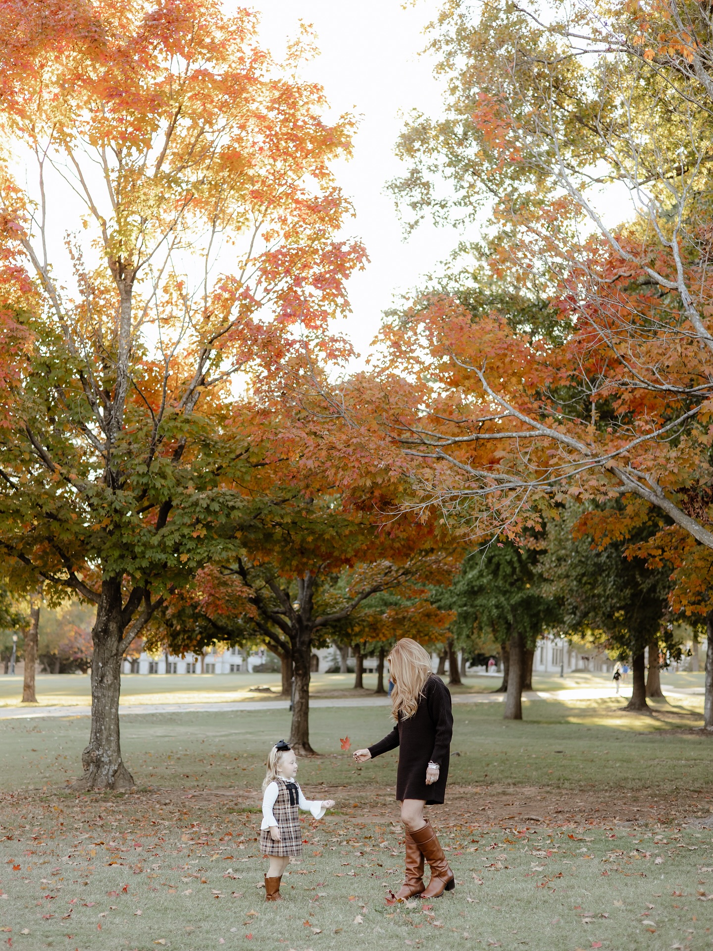 Mommy + Me🧡🍁
#arkansasphotographer #newyorkweddingphotographer #elopmentphotographer #nycfamilyphotographer #newyorkcityphotographer #newyorkfamilyphotographer #arkansasfamilyphotographer Arkansas Photographer, Arkansas Family Photographer, Traveling Wedding Photographer, New York Photographer, New York City Family Photographer