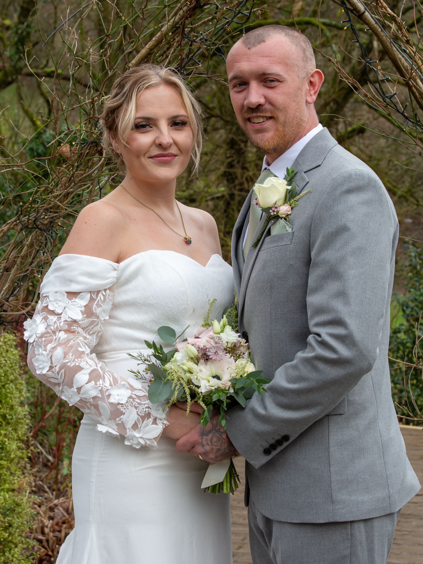 Thank you so much @xxrosiephillips and @juliawoollacott for allowing me to share some sneak peaks photos
Swipe to see more ...
#millbrook #millbrookestate #devonelopement #bridalhair #weddinghair #sneakpeakphotos