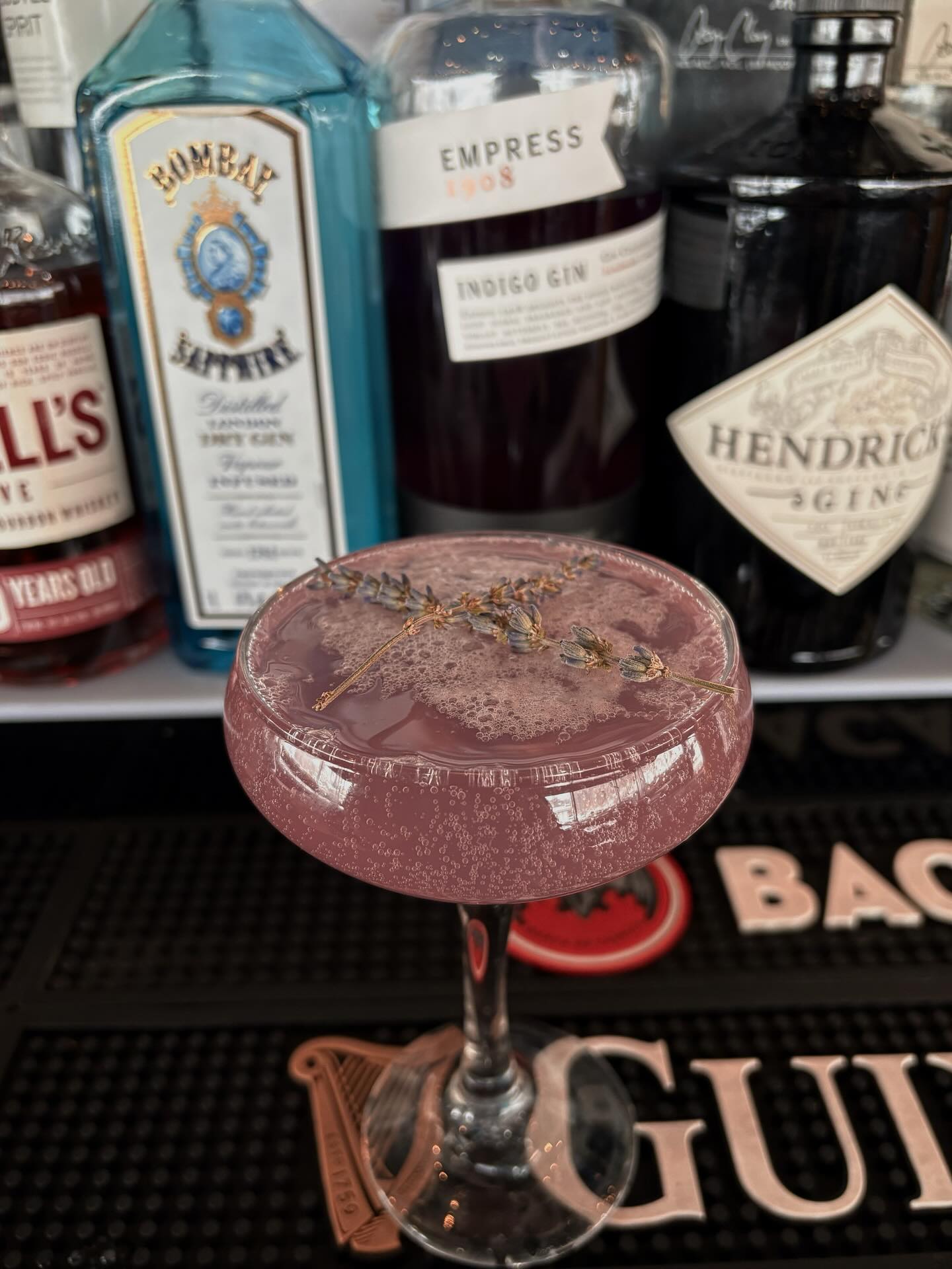 Our Valentine’s Day craft cocktails are HERE 💗💌💘💝🌹💖💞
Stop in this weekend to check out our new menu and try some of our festive drinks 🍾🥂