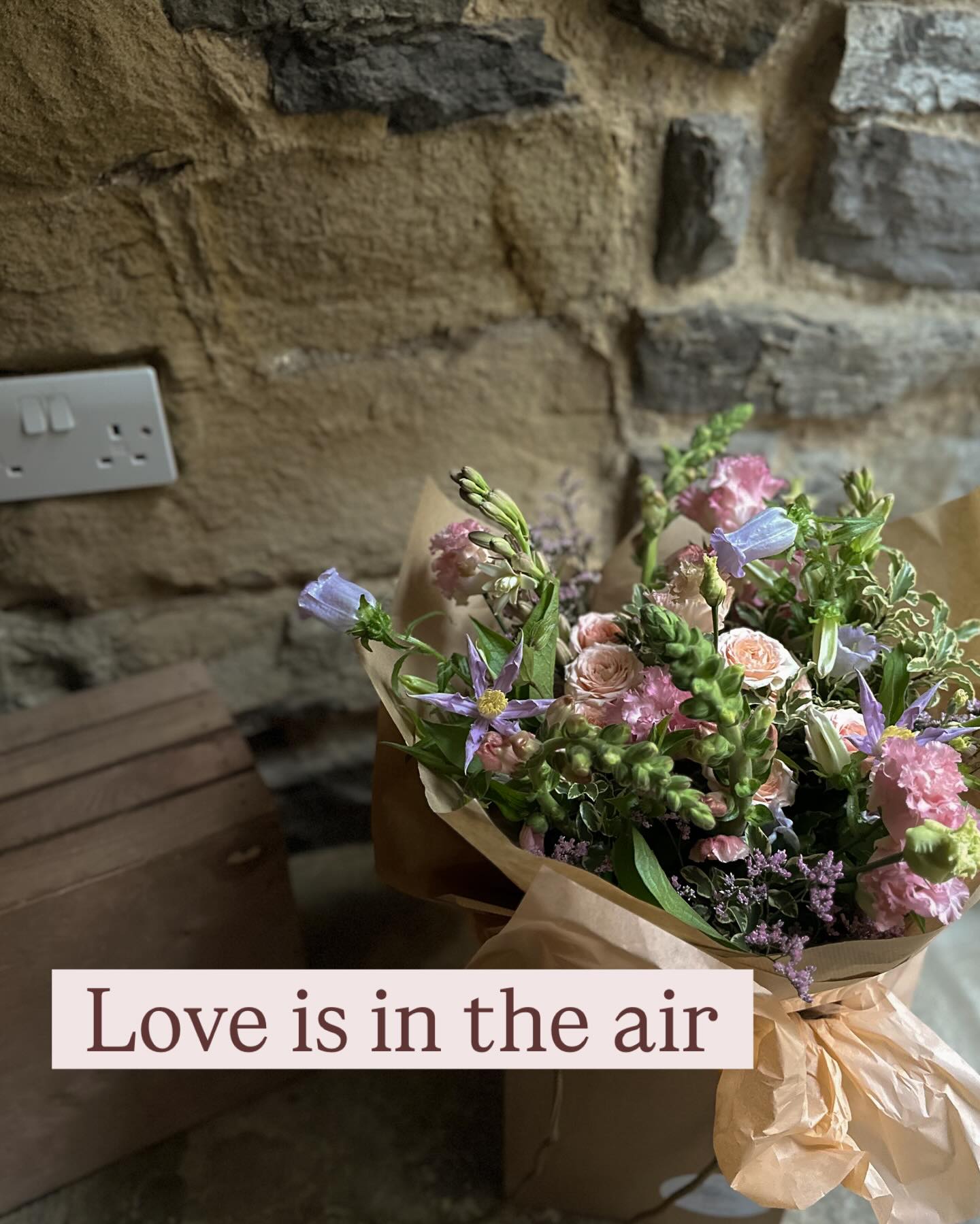 Valentine’s this year (just like before) will be all about pinks, mauves, plums and whites 💐
We will have a limited number of red rose bouquets available, so if red is your love language, be sure to order early 🌹