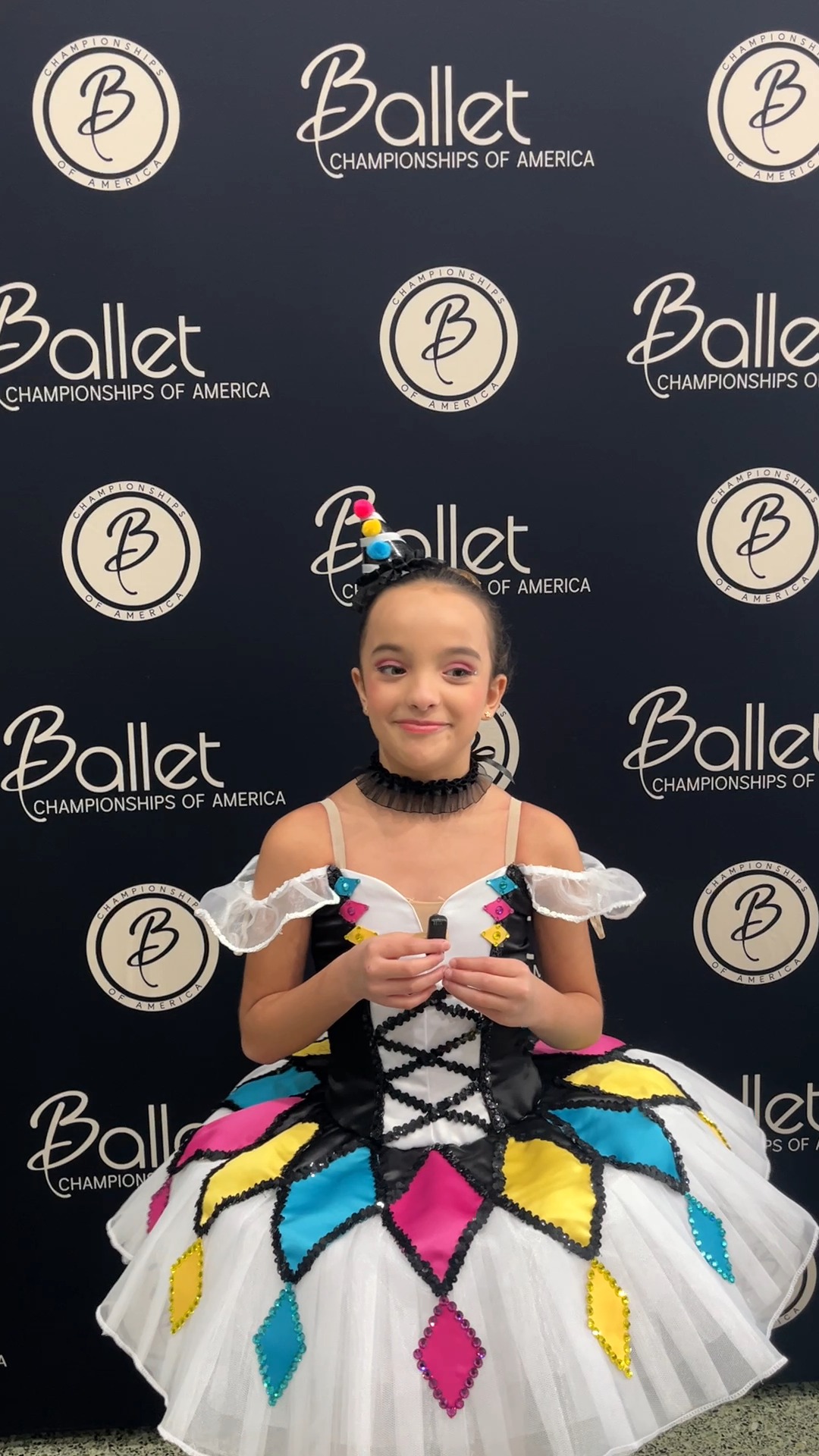 There’s a moment here when it clicks.
When the nerves quiet down.
When you realize you’re not just being watched, you’re being understood.
This dancer isn’t chasing a score.
They’re finding confidence.
They’re being encouraged to take risks, to grow, and to show up as themselves.
That’s what this weekend is about.
Feeling seen. Feeling supported. And leaving stronger than you arrived.
This is To the Pointé 🤍
And this is what growth looks like.