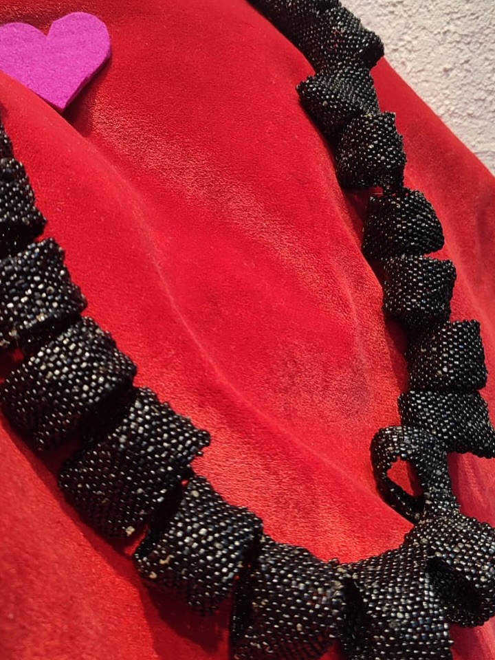 Venez découvrir les merveilleuses créations de Chris à l’atelier.
Chaque collier est unique et fait avec passion !
❤️💕❤️💕❤️💕❤️💕❤️💕❤️💕❤️💕❤️