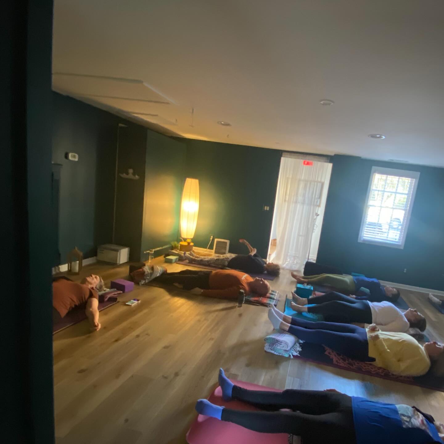 We welcome you to chill with us. :)
Our Yoga Nidra class this Friday evening at 6pm will allow your weekend to begin with pure relaxation. ✨
Register to save your spot:
effervescenceyogaspa.com/yoga
#yoga #yoganidra #yogastudio #beaufort
