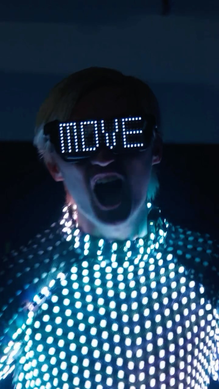 Who recognizes this local legend?!