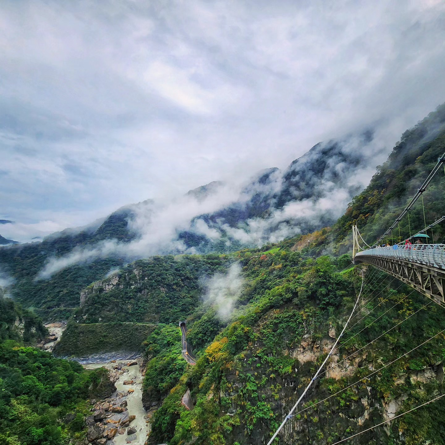 Taroko Gorge cycling tour
Let's Ride Taiwan
#Tarokogorge
#CyclingTaroko
#CyclingTaiwan