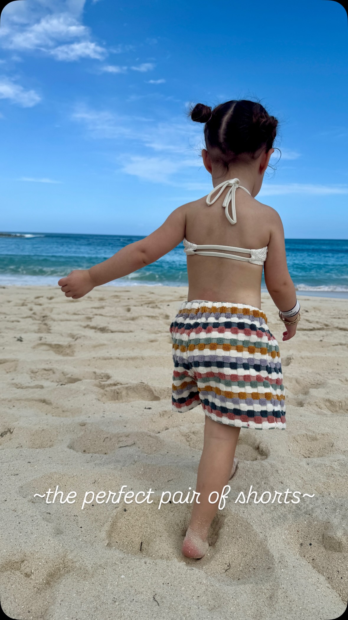 🐚Not a proper beach day without a pair of towel shorts!
Handmade, one-of-a-kind, and made to order in any size —I even made a pair for myself.
There’s nothing better than hopping out of the ocean or pool and slipping into cozy towel shorts that dry you off, keep you warm, and still look cute.
Beach days, but make them comfy + chic.
.
.
.
.
#handmadekidsclothes #beachday #Handmade #oneofakind #sewing
• • •