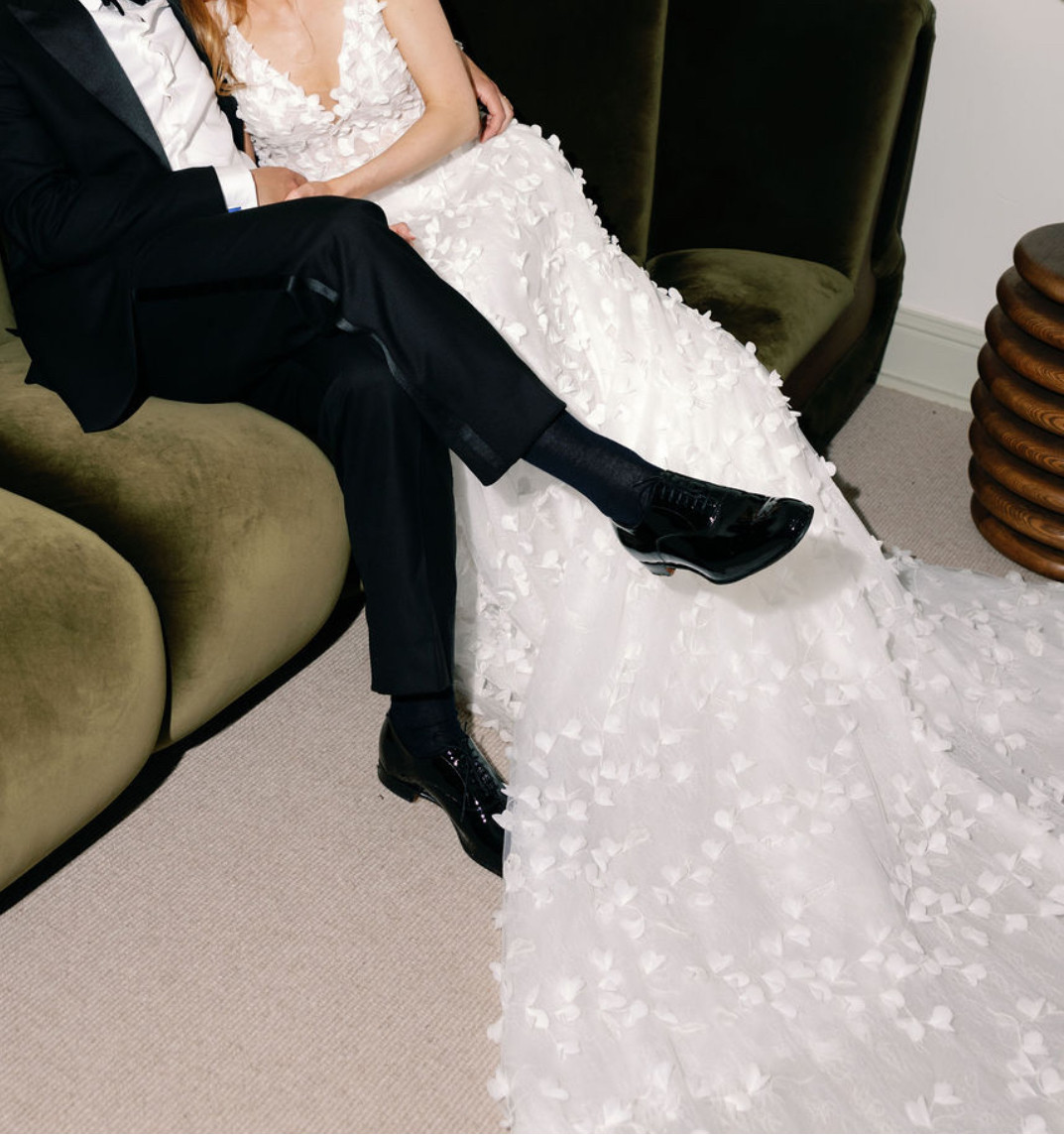 A moment for the looks.
Photo: @claramortensen.wedding