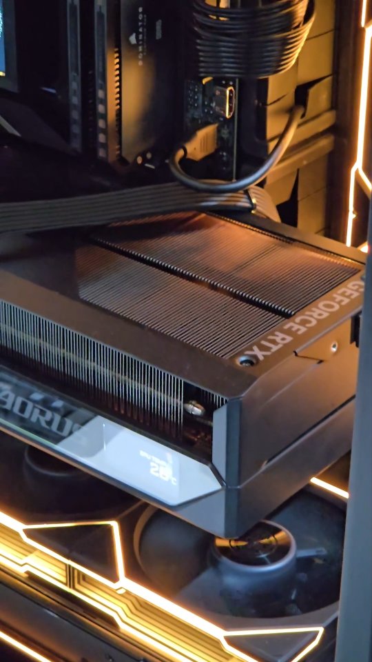 🔥 SETUP GAMER DE VERDADE NÃO É SÓ RGB. É PERFORMANCE.
Aqui a máquina entrega FPS alto, estabilidade e aquele visual que impõe respeito 🧡
💻 PCs gamers montados sob medida
🎮 Prontos pra competir, streamar e jogar no máximo
🛠️ Componentes selecionados + montagem profissional
⚡ Seu próximo setup começa aqui.
#PCGamer #SetupGamer #GamerBR #UnicaComputadores #PCGamerSC