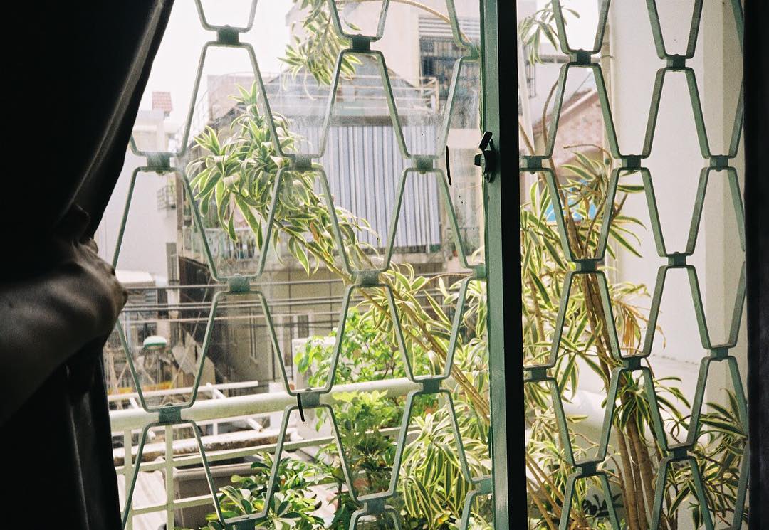 It’s morning already?
———————
#miligam #miligamhome #film #leica #vietnam #saigon