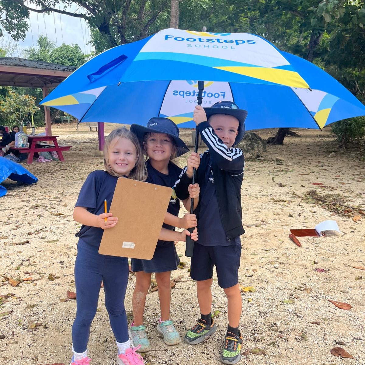 A little rain and wind didn’t stop our younger children from heading outdoors to learn this week.
Testing natural materials for building bridges and investigating plants… all in a day’s work!
At Footsteps, our outdoor learning days are NOT field trips! They are our normal routine. Just part of what we do, week in and week out. We learn outside, play outside and appreciate our beautiful island. We are grateful. 🩵
#scienceinaction #learningisfun #outdoorlearning