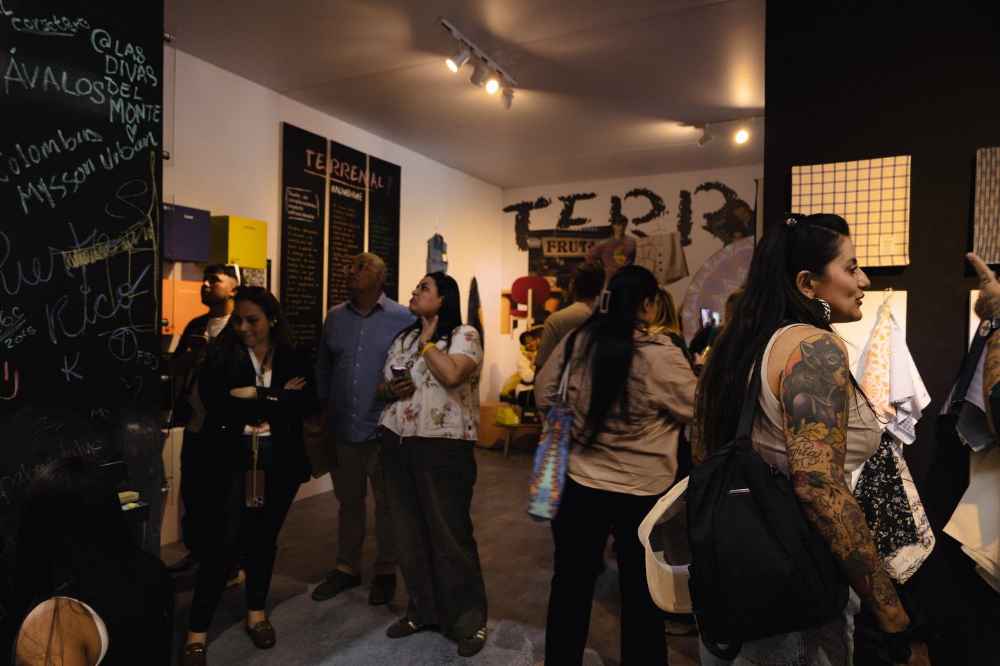 📌 @colombiatex_oficial
▪️Nota completa en Bloggaleriadearte.com
Regresé de Colombiatex de las Américas 2026 con la mente a mil y el corazón orgulloso, pero también con varias preguntas rondando.